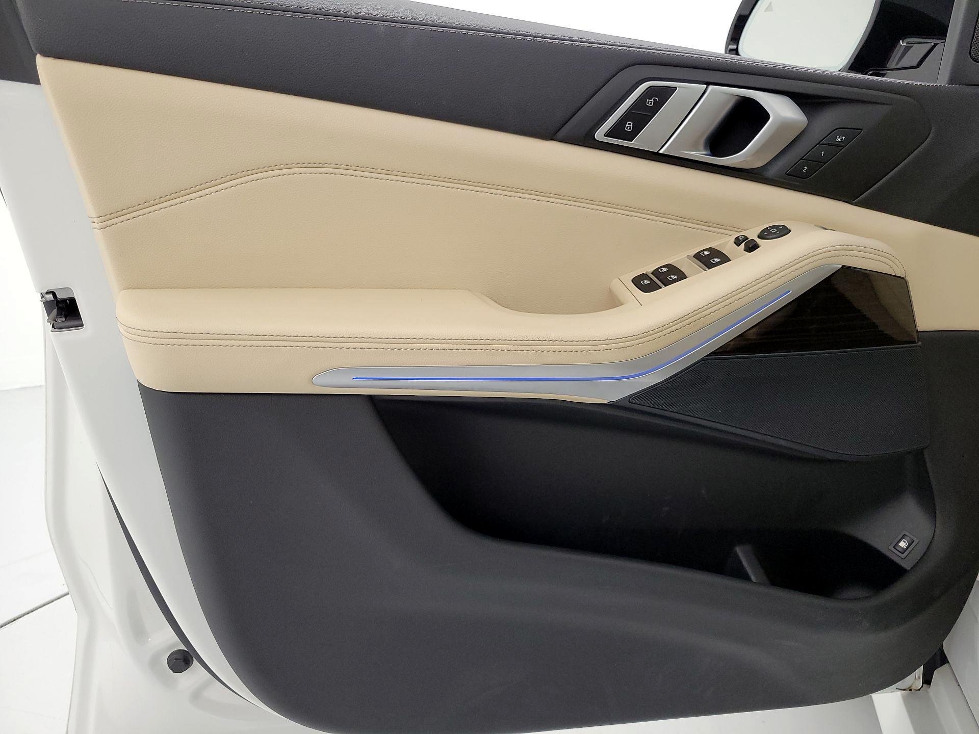 Thumbnail: 2021 BMW X5 - 12