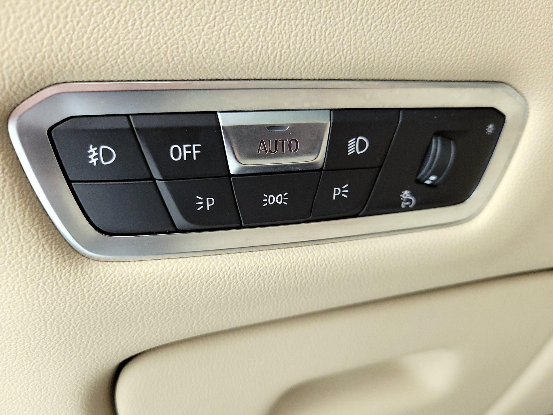 Thumbnail: 2021 BMW X5 - 13