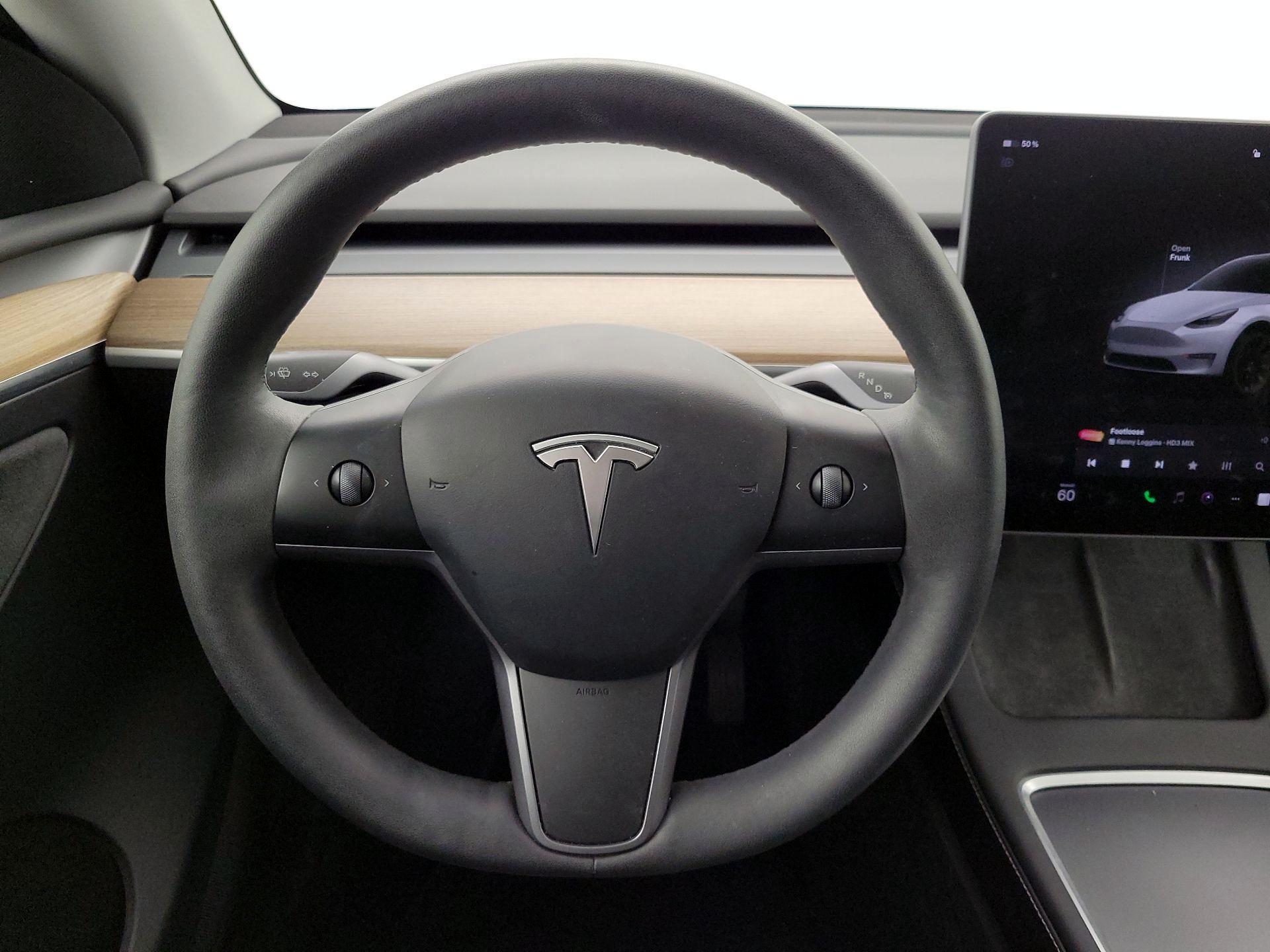 Thumbnail: 2023 Tesla Model Y - 10