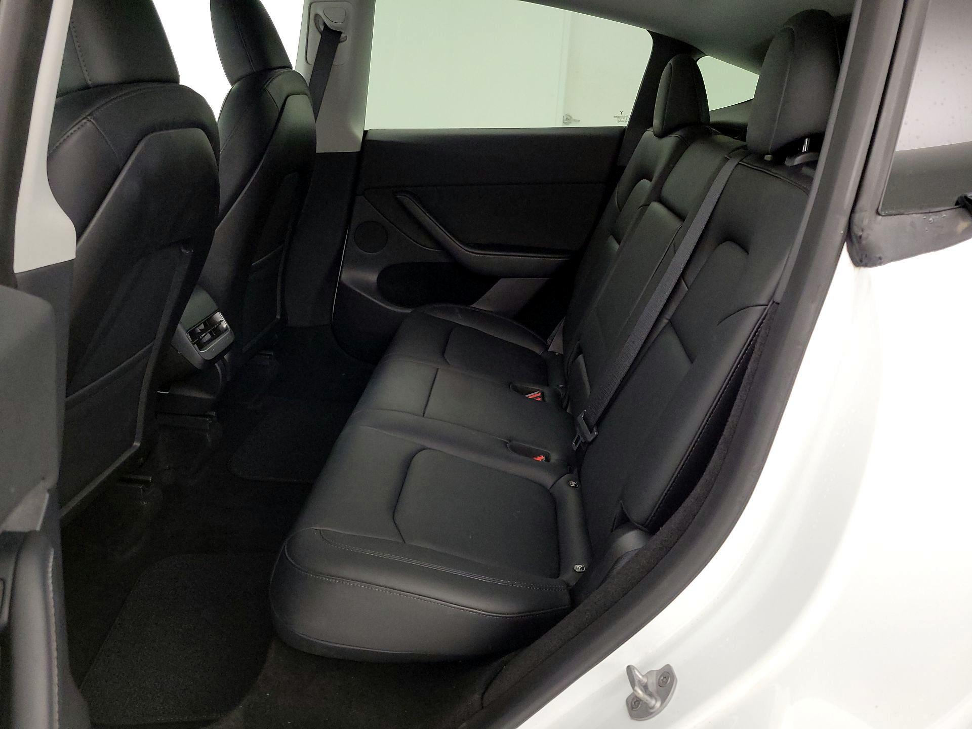 Thumbnail: 2023 Tesla Model Y - 18