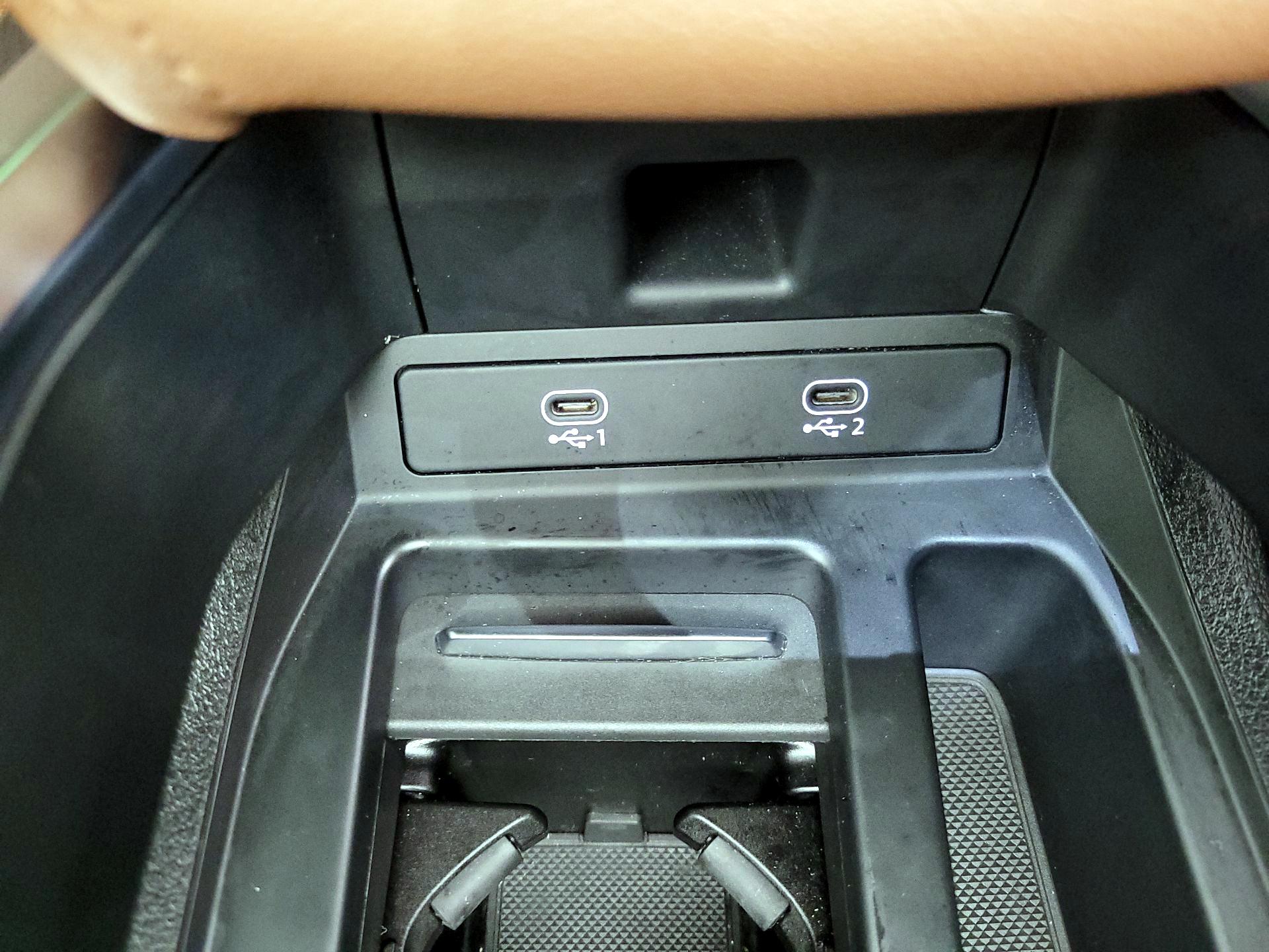 Thumbnail: 2022 Audi e-tron - 19