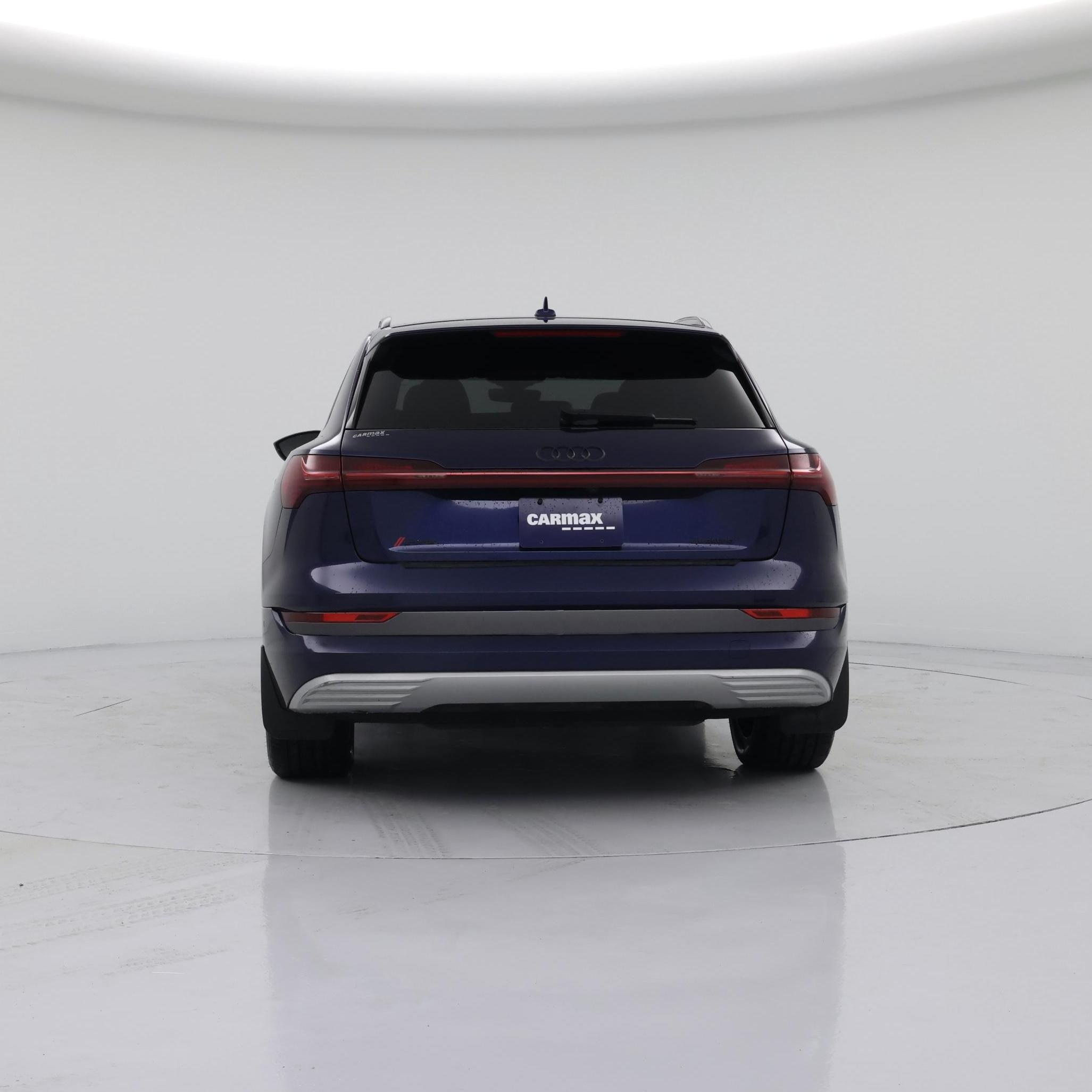 Thumbnail: 2022 Audi e-tron - 6