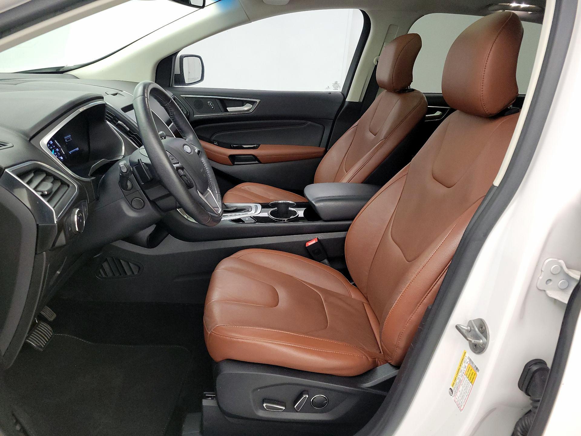 Thumbnail: 2015 Ford Edge - 11