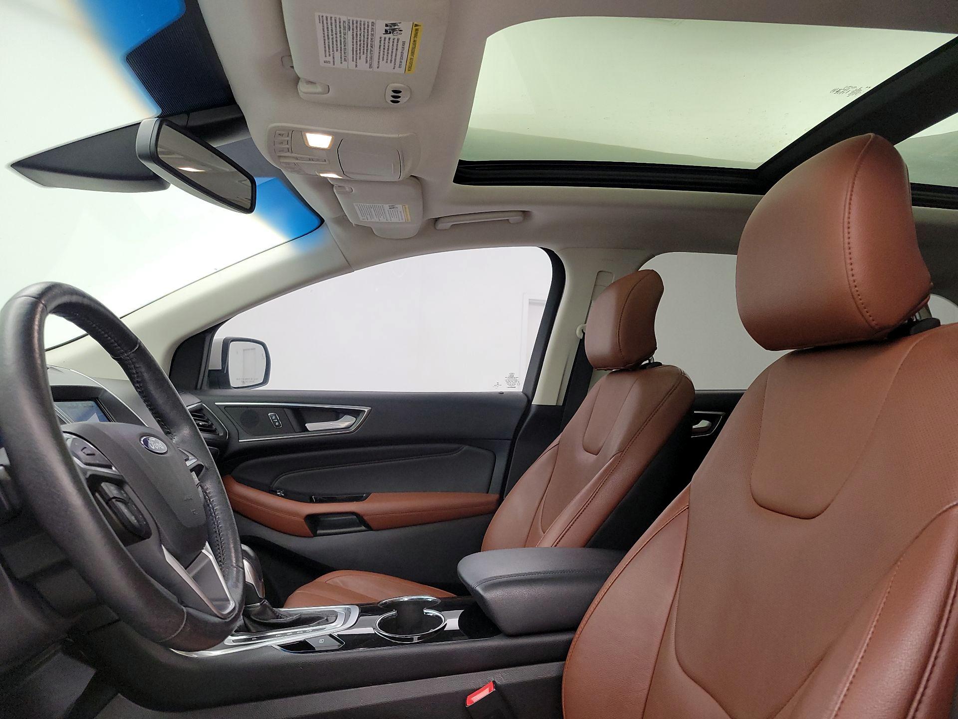 Thumbnail: 2015 Ford Edge - 20