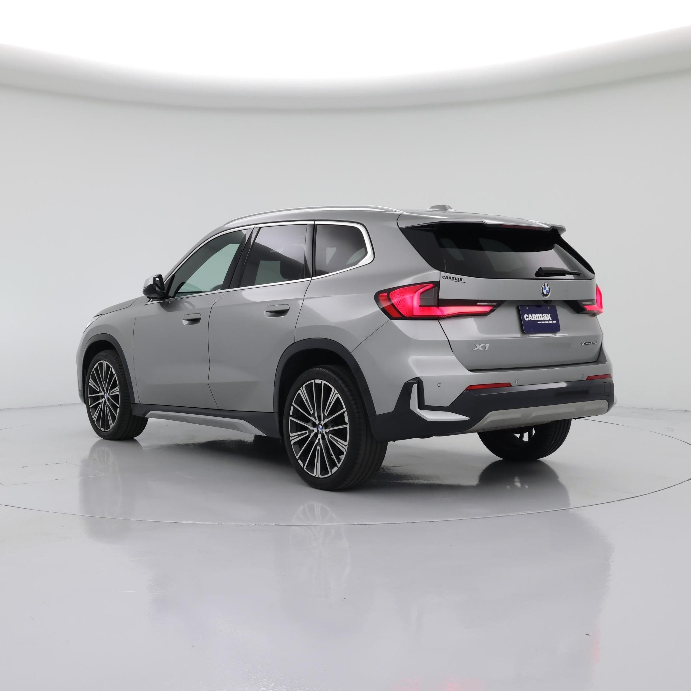 Thumbnail: 2023 BMW X1 - 2