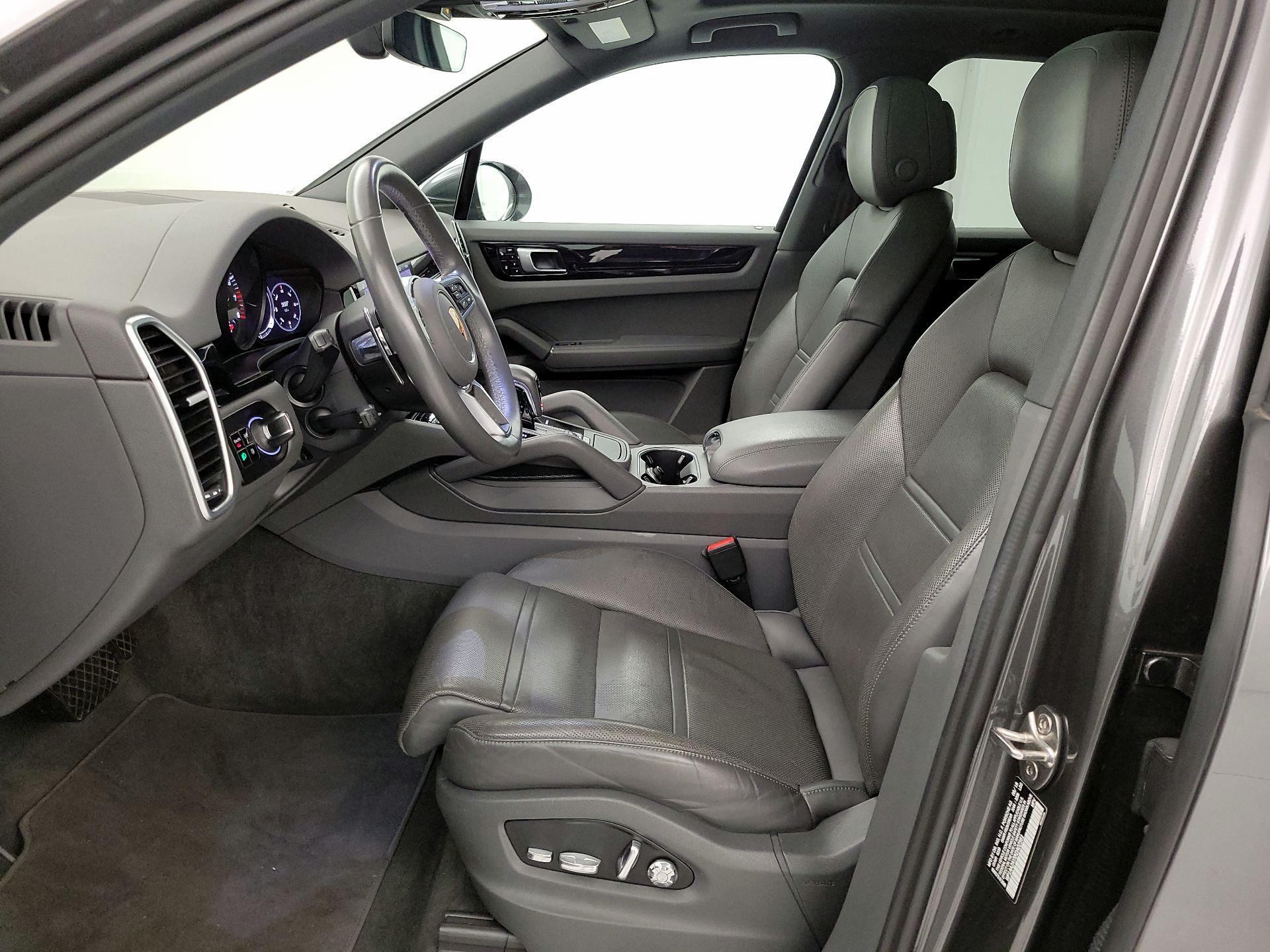 Thumbnail: 2019 Porsche Cayenne - 11