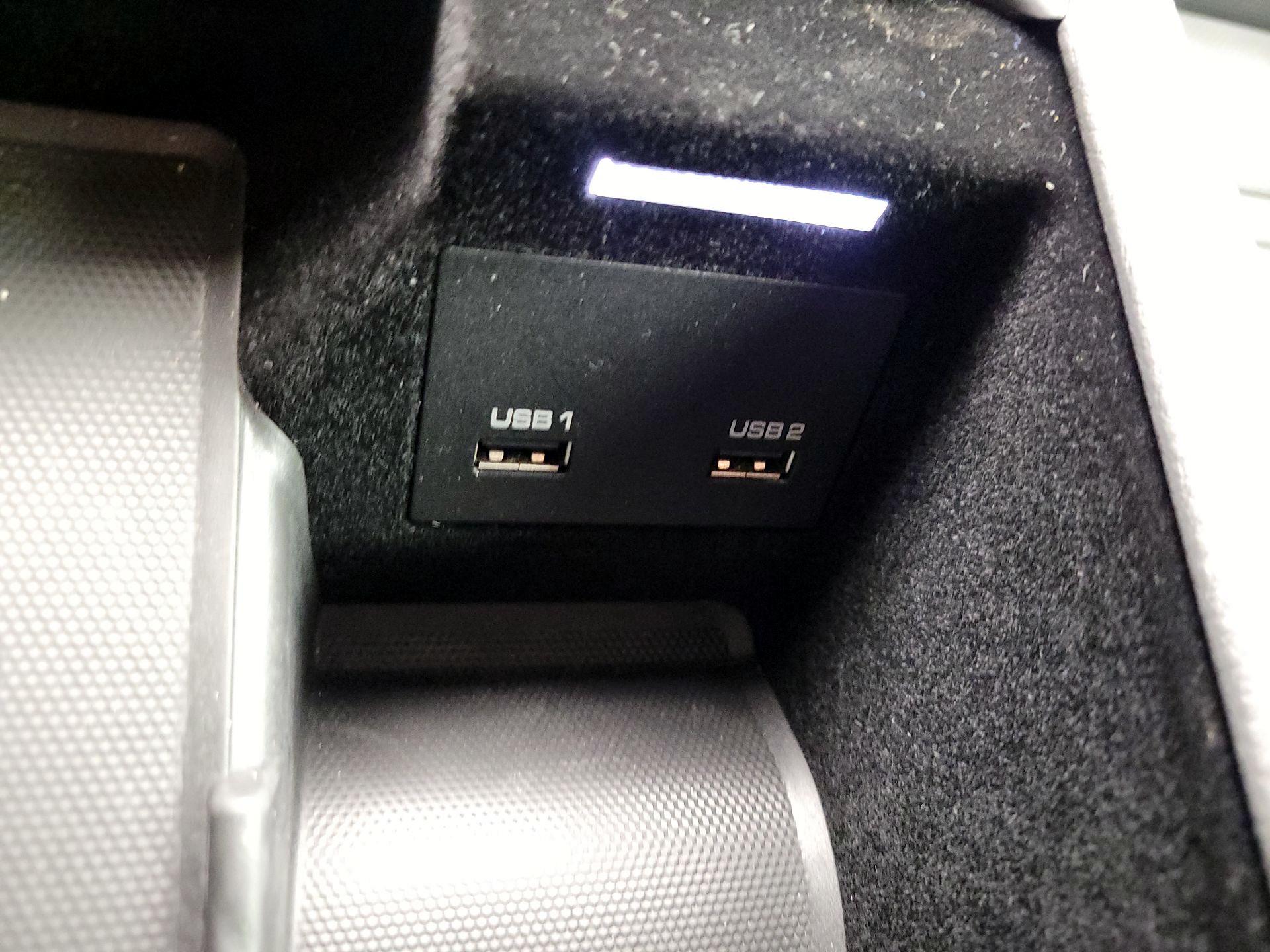 Thumbnail: 2019 Porsche Cayenne - 19