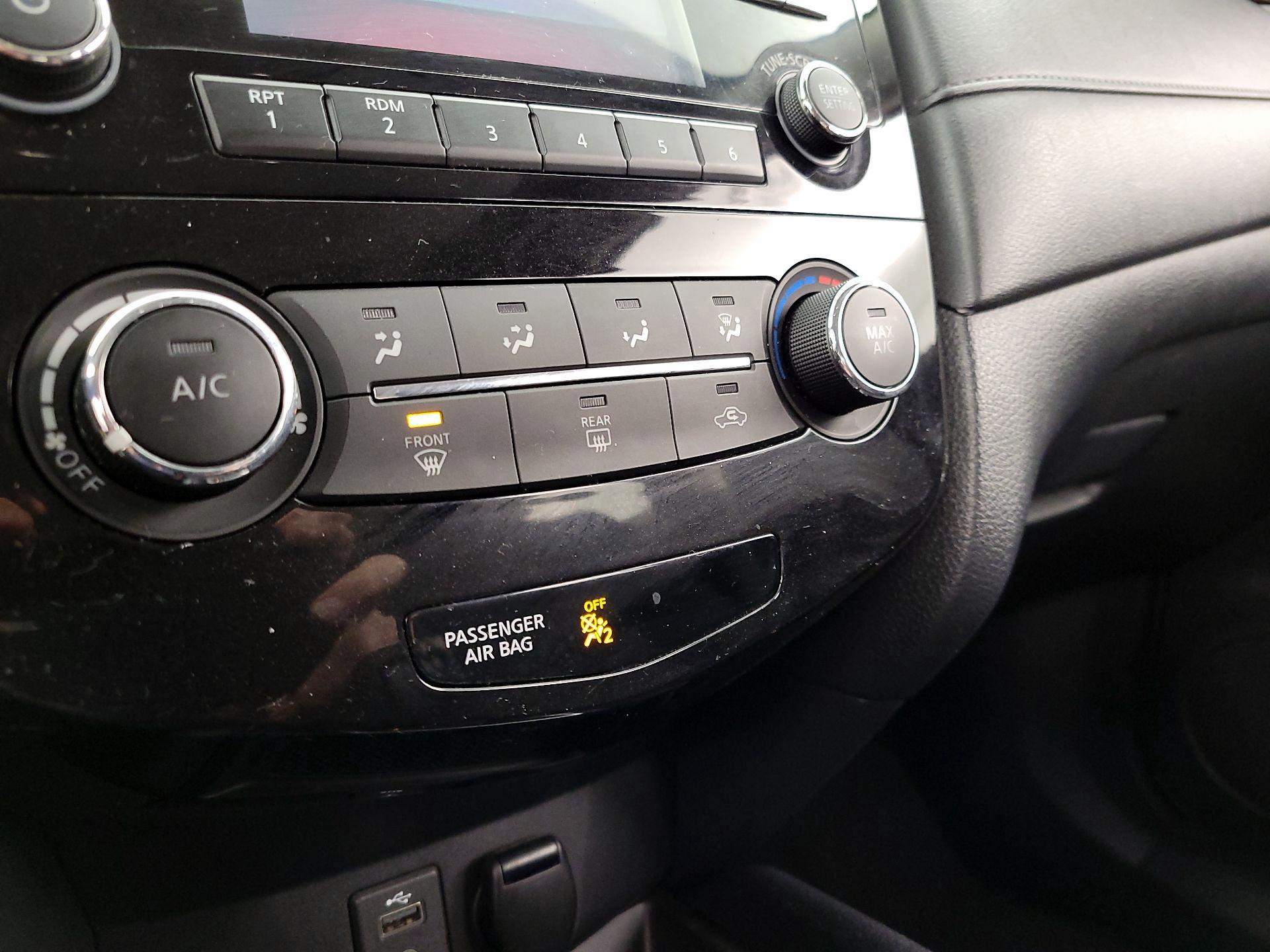 Thumbnail: 2017 Nissan Rogue - 16