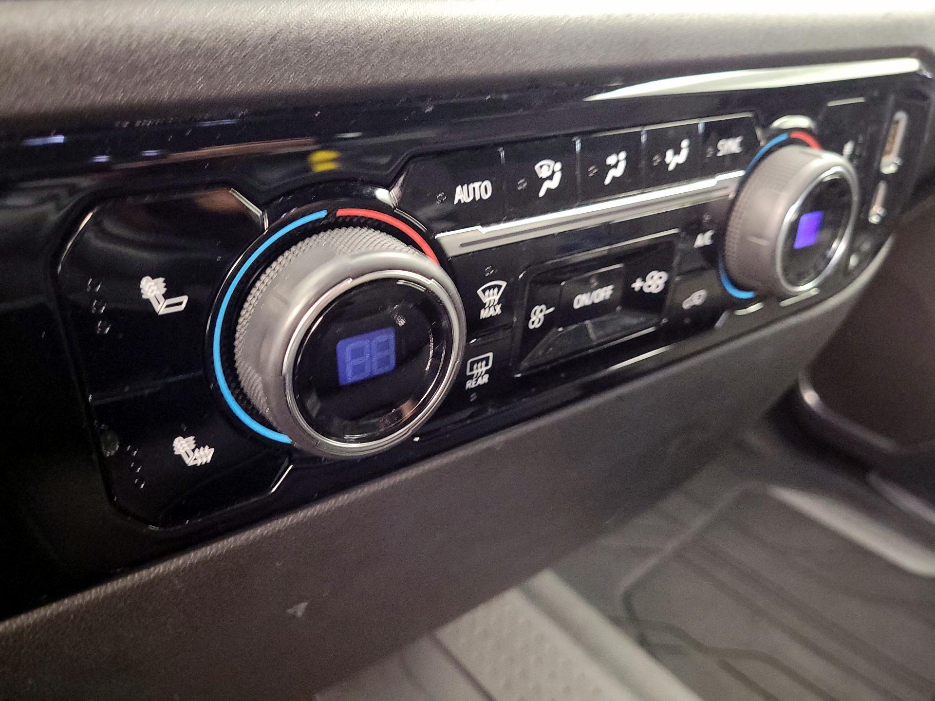 Thumbnail: 2023 Chevrolet Silverado 1500 - 14