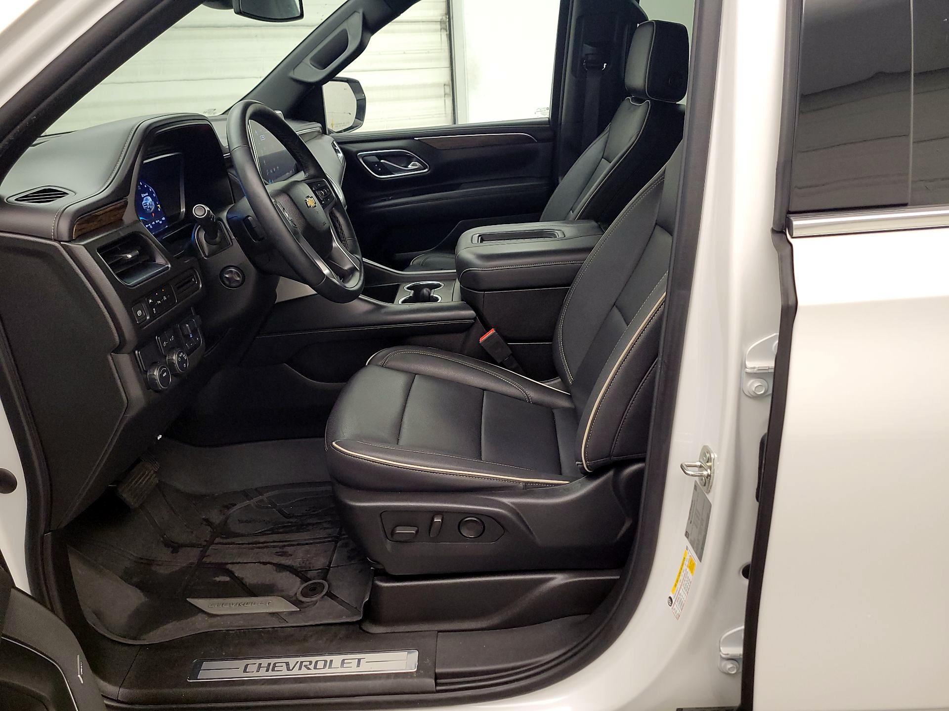 Thumbnail: 2023 Chevrolet Suburban - 11