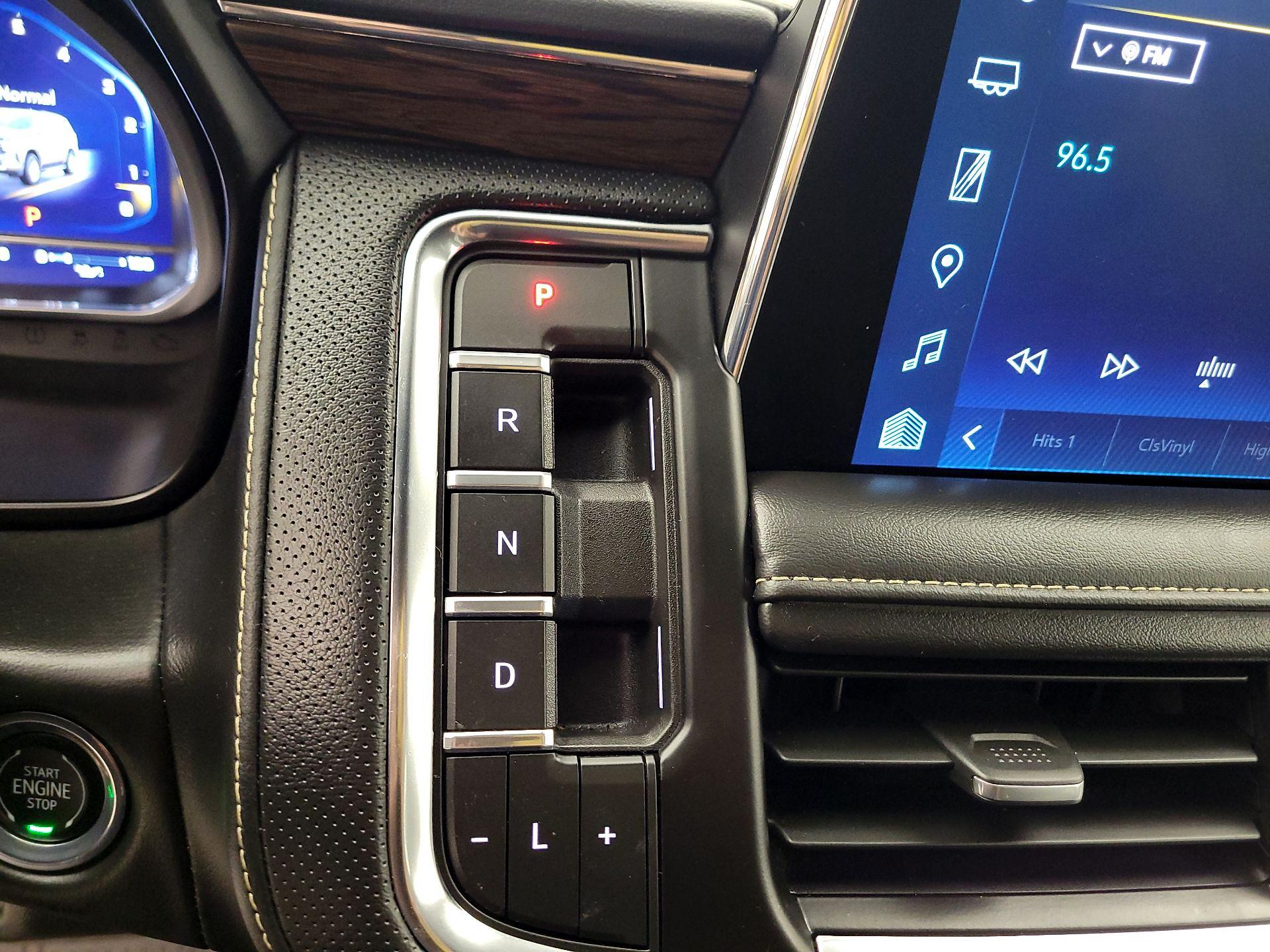 Thumbnail: 2023 Chevrolet Suburban - 15