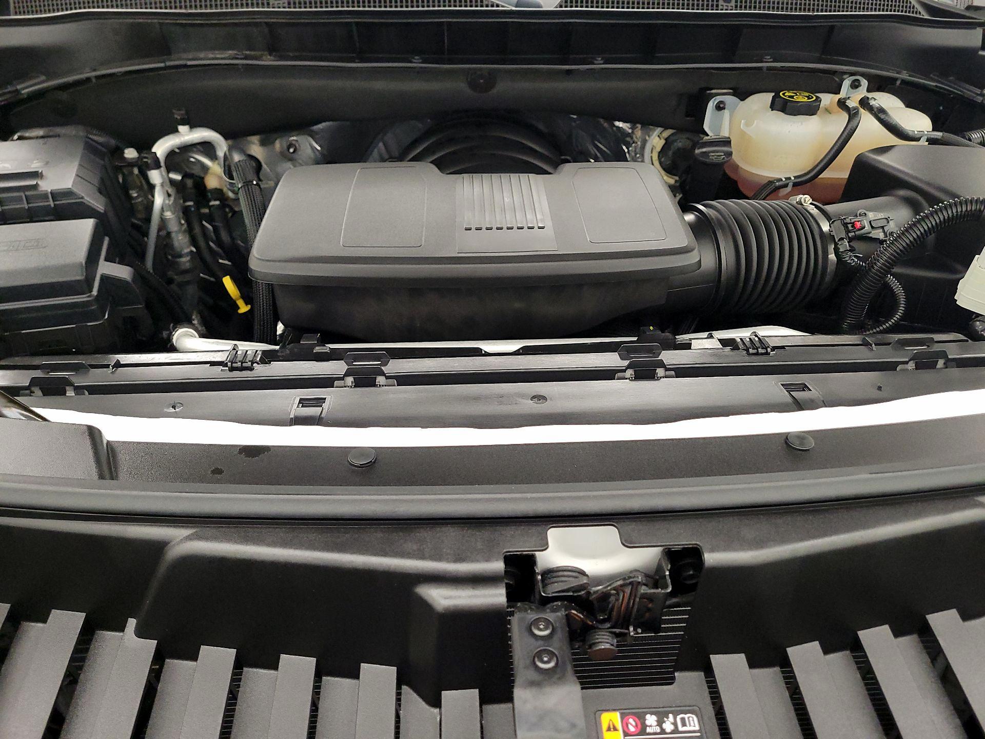 Thumbnail: 2023 Chevrolet Suburban - 17