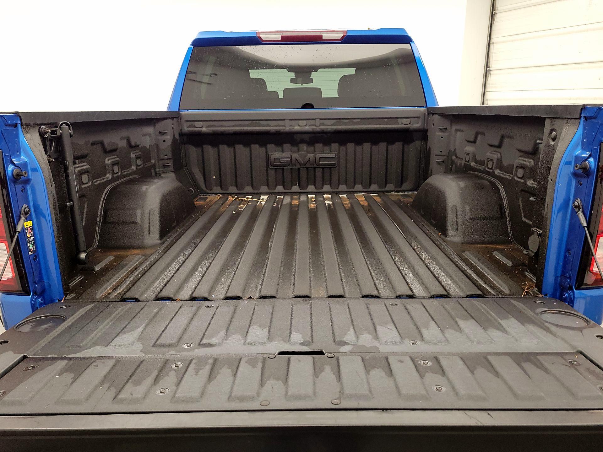 Thumbnail: 2023 GMC Sierra 1500 - 16