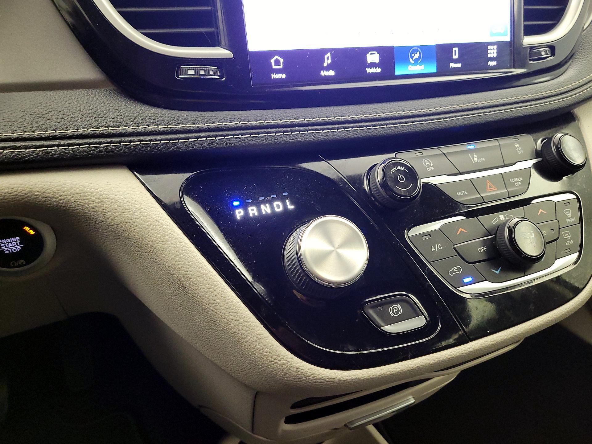 Thumbnail: 2022 Chrysler Pacifica - 17