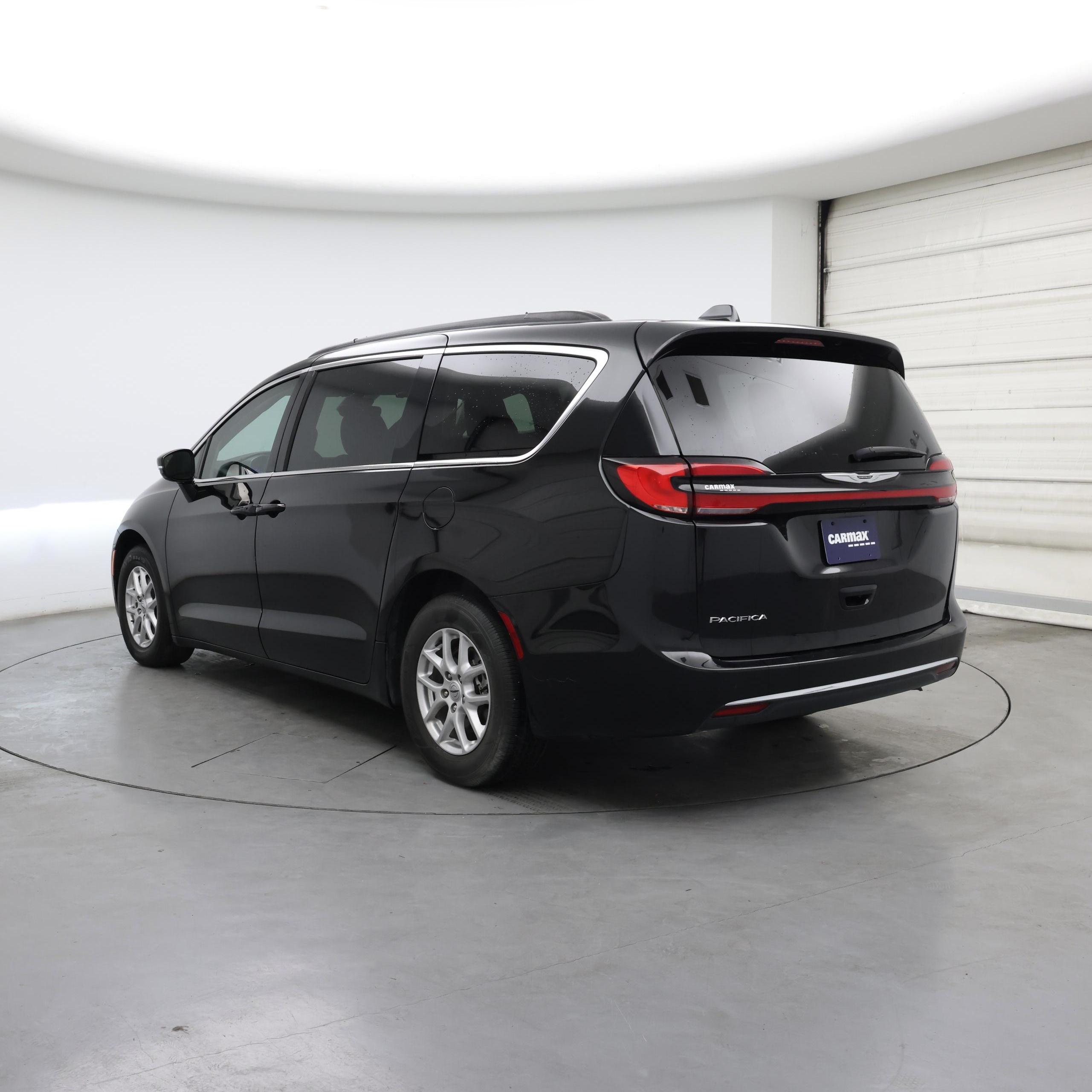 Thumbnail: 2022 Chrysler Pacifica - 2