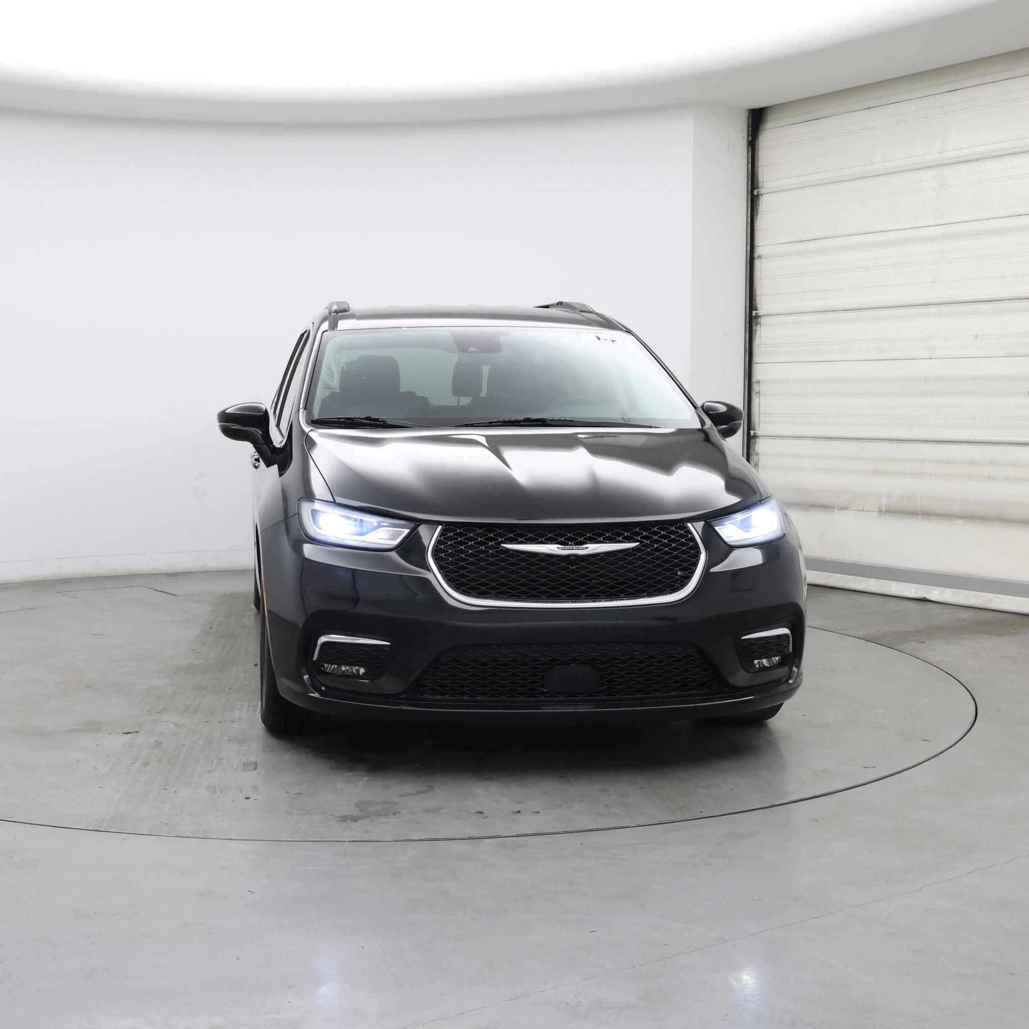 Thumbnail: 2022 Chrysler Pacifica - 5