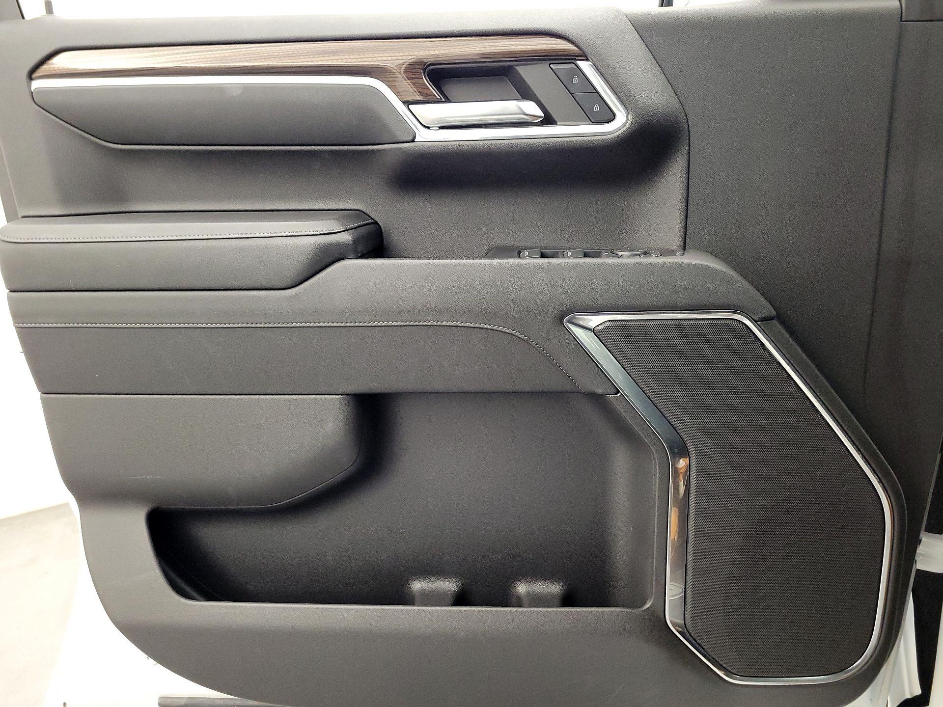 Thumbnail: 2023 Chevrolet Silverado 1500 - 12