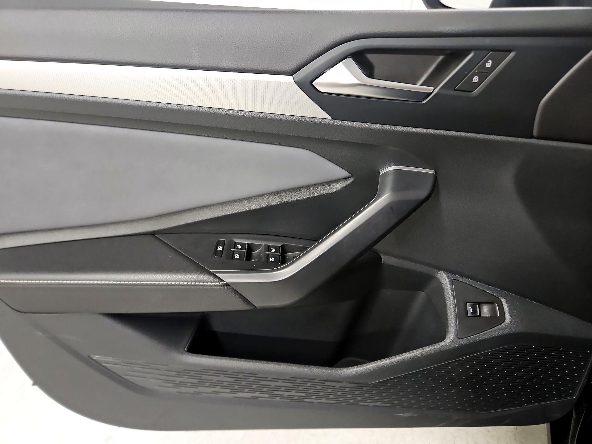 Thumbnail: 2025 Volkswagen Jetta - 12