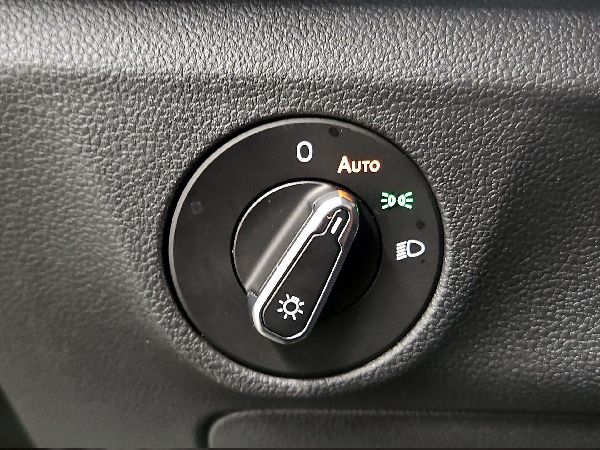 Thumbnail: 2025 Volkswagen Jetta - 13