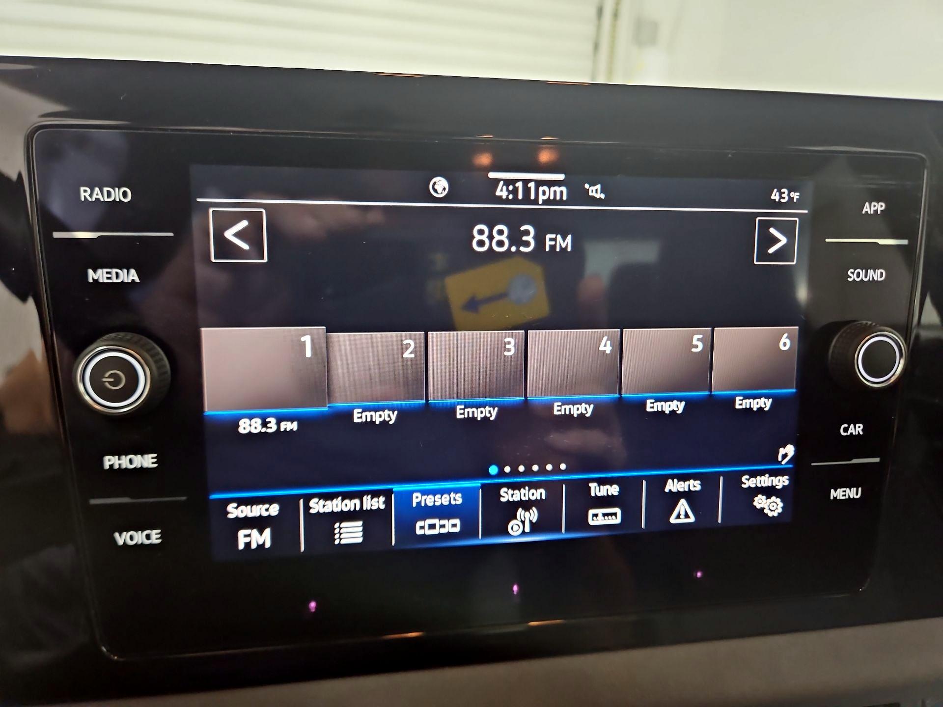 Thumbnail: 2025 Volkswagen Jetta - 15