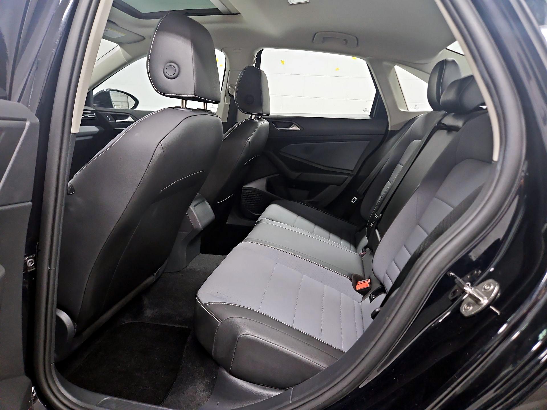 Thumbnail: 2025 Volkswagen Jetta - 20