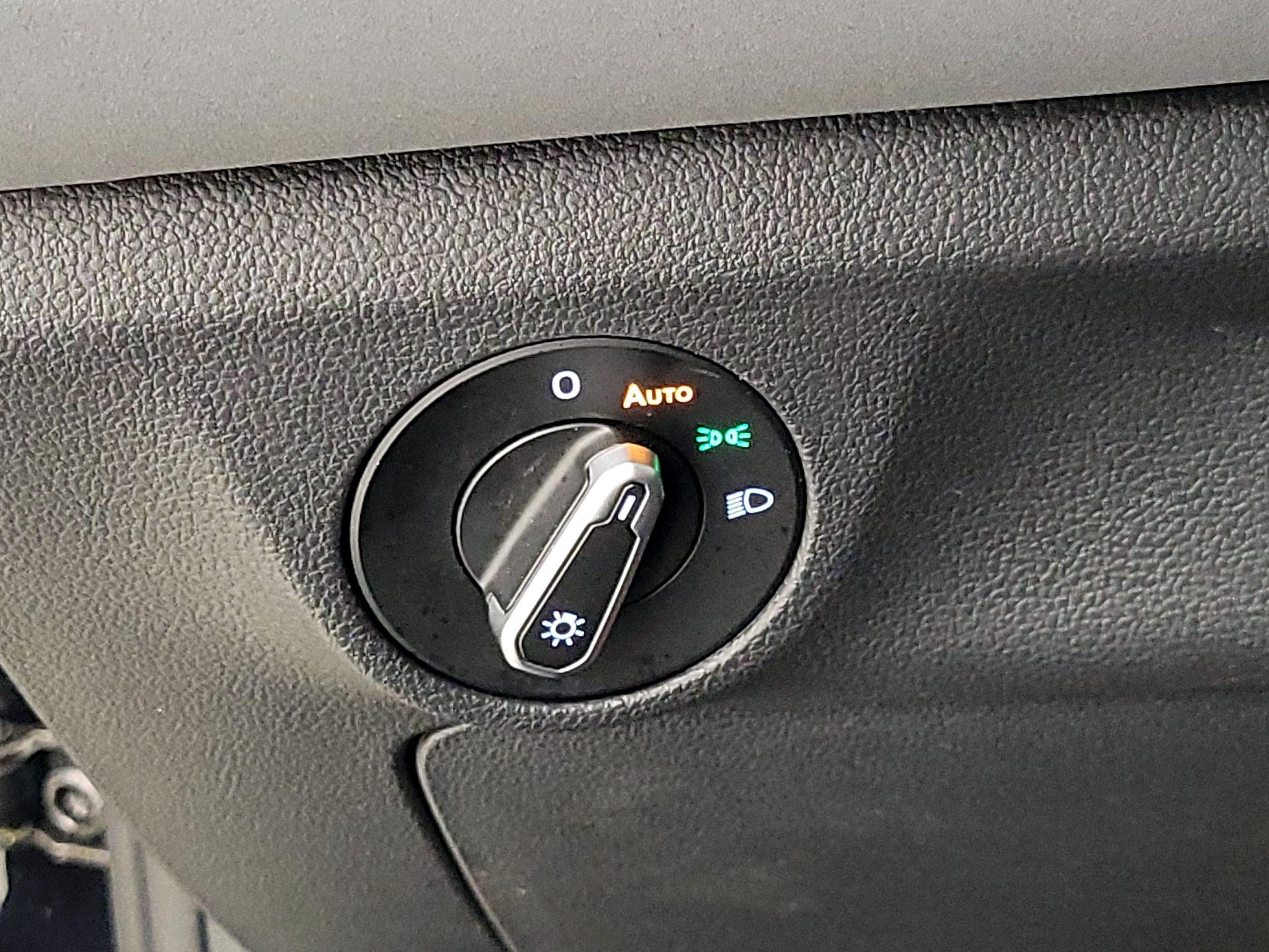 Thumbnail: 2025 Volkswagen Jetta - 13