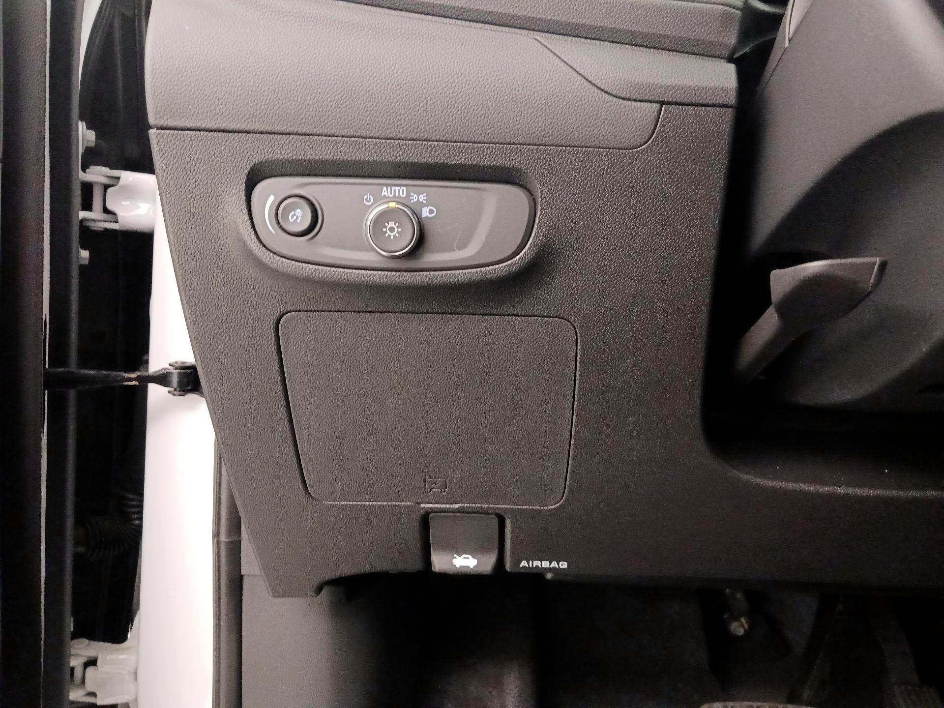 Thumbnail: 2025 Buick Encore GX - 13