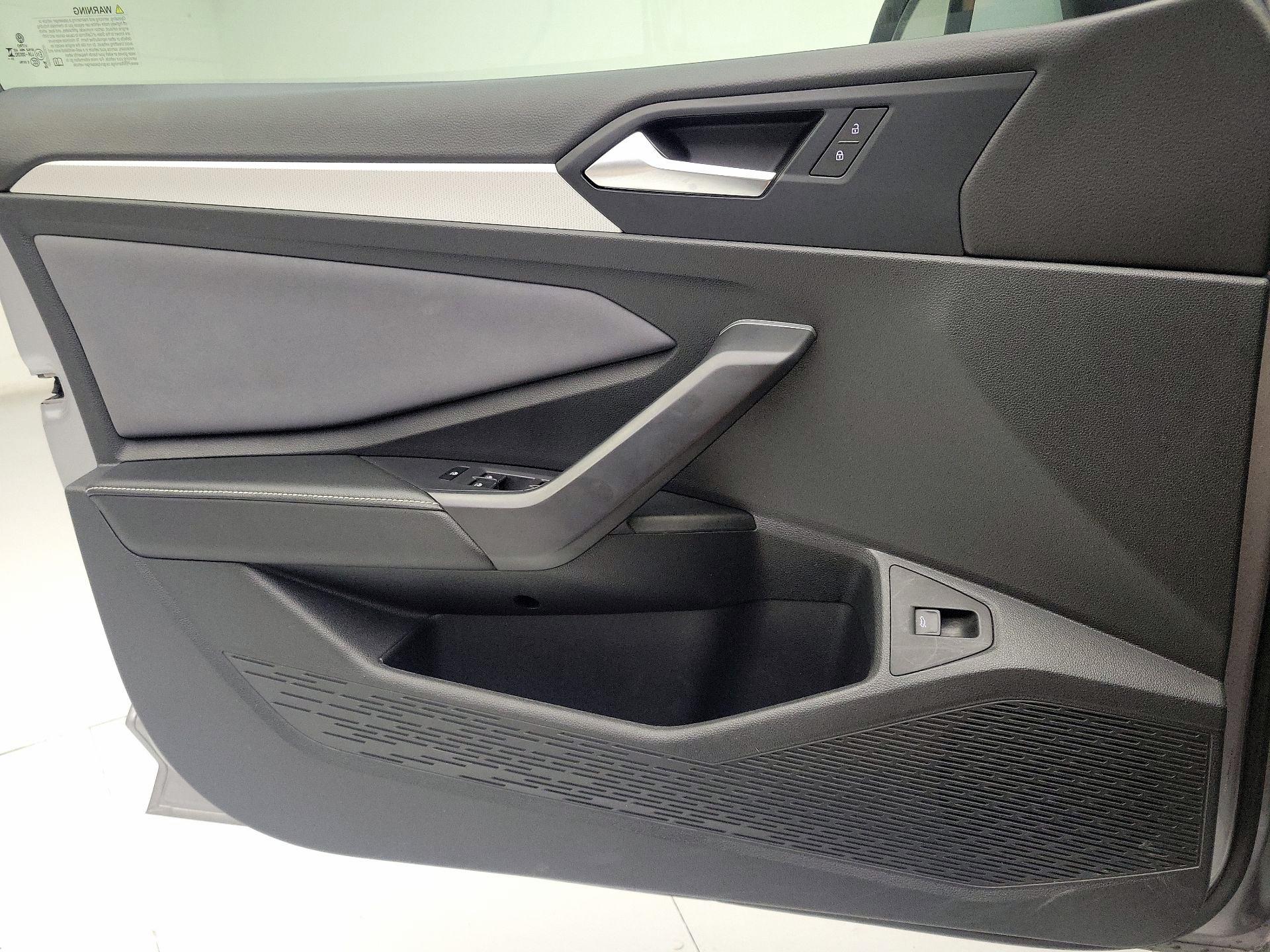 Thumbnail: 2025 Volkswagen Jetta - 12