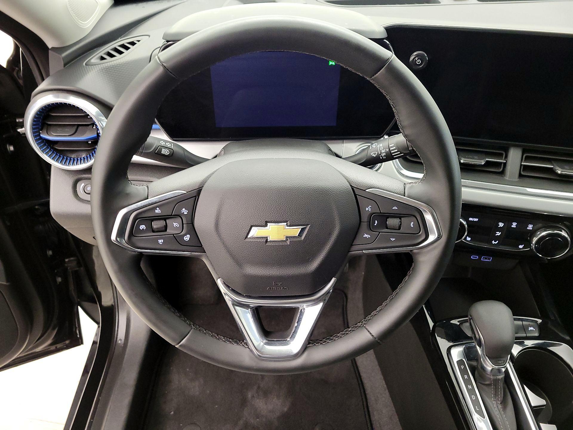 Thumbnail: 2025 Chevrolet Trax - 10