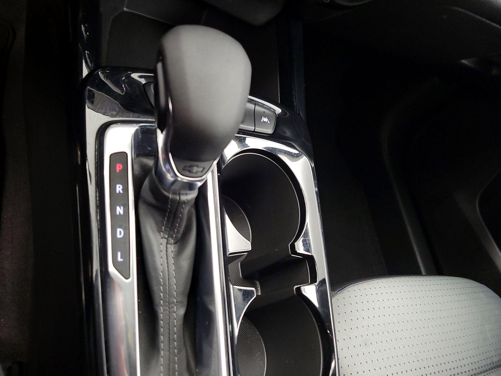 Thumbnail: 2025 Chevrolet Trax - 17