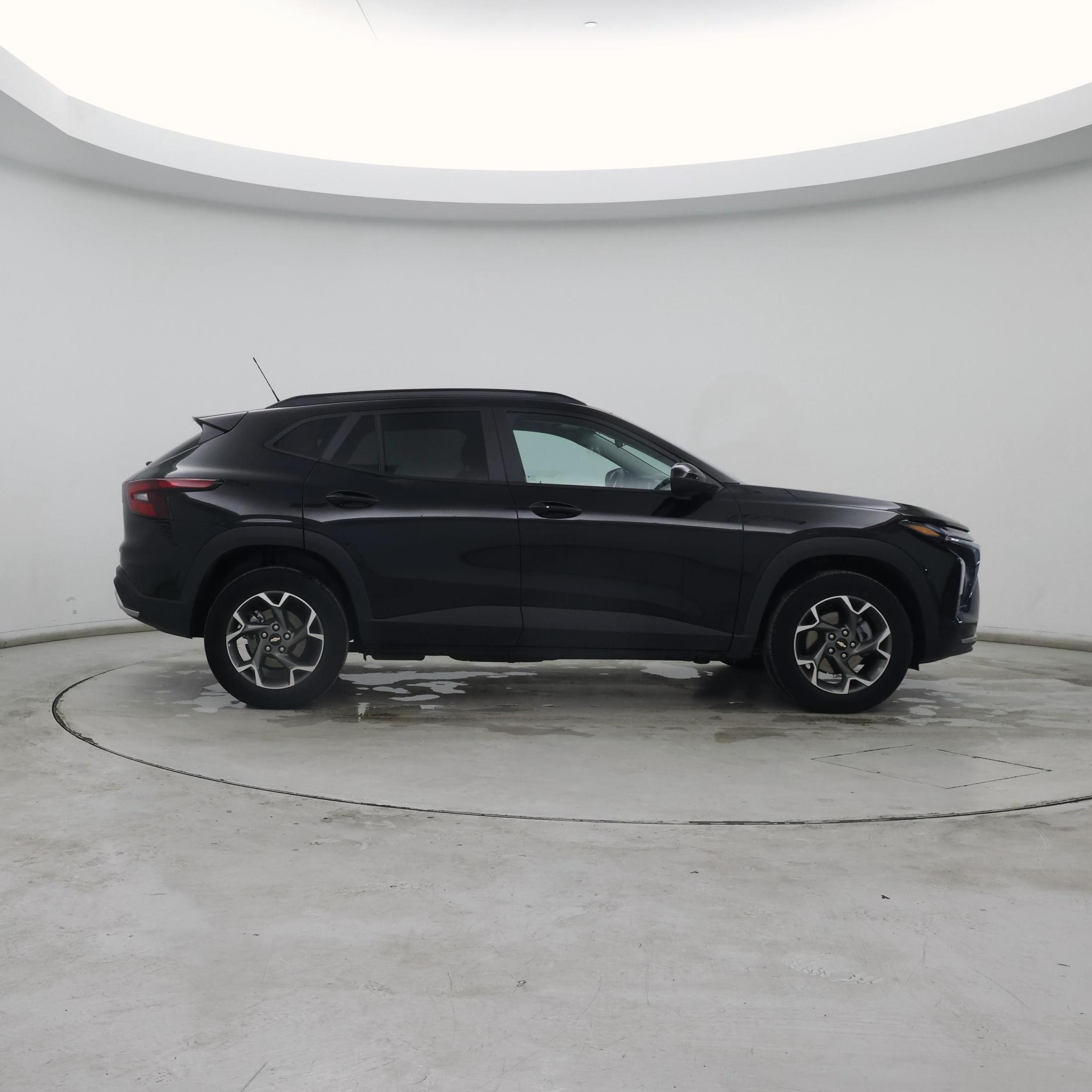 Thumbnail: 2025 Chevrolet Trax - 7