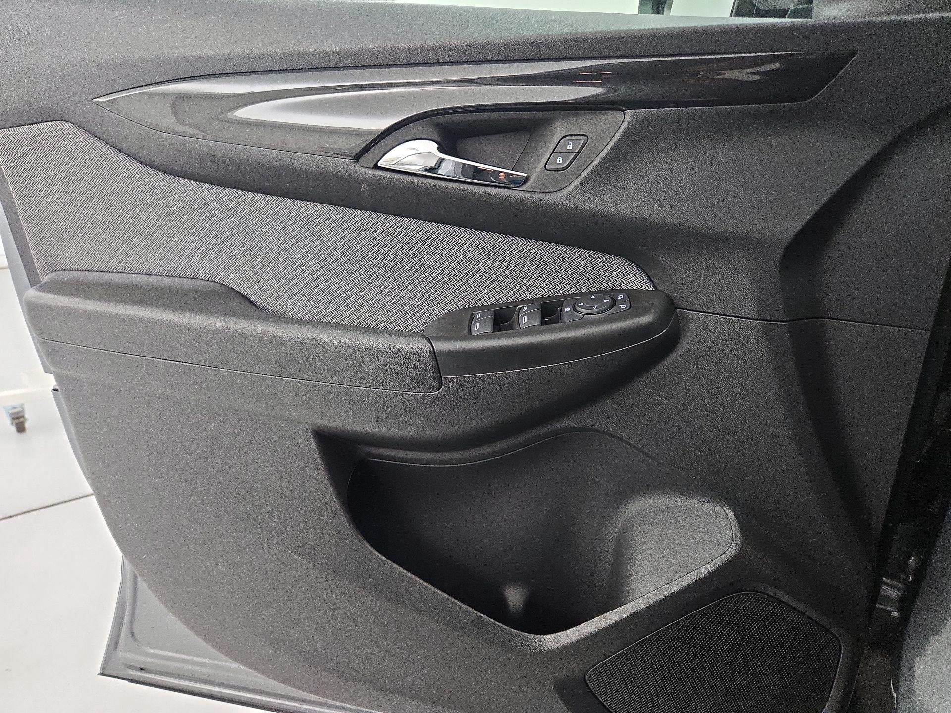 Thumbnail: 2025 Chevrolet TrailBlazer - 12