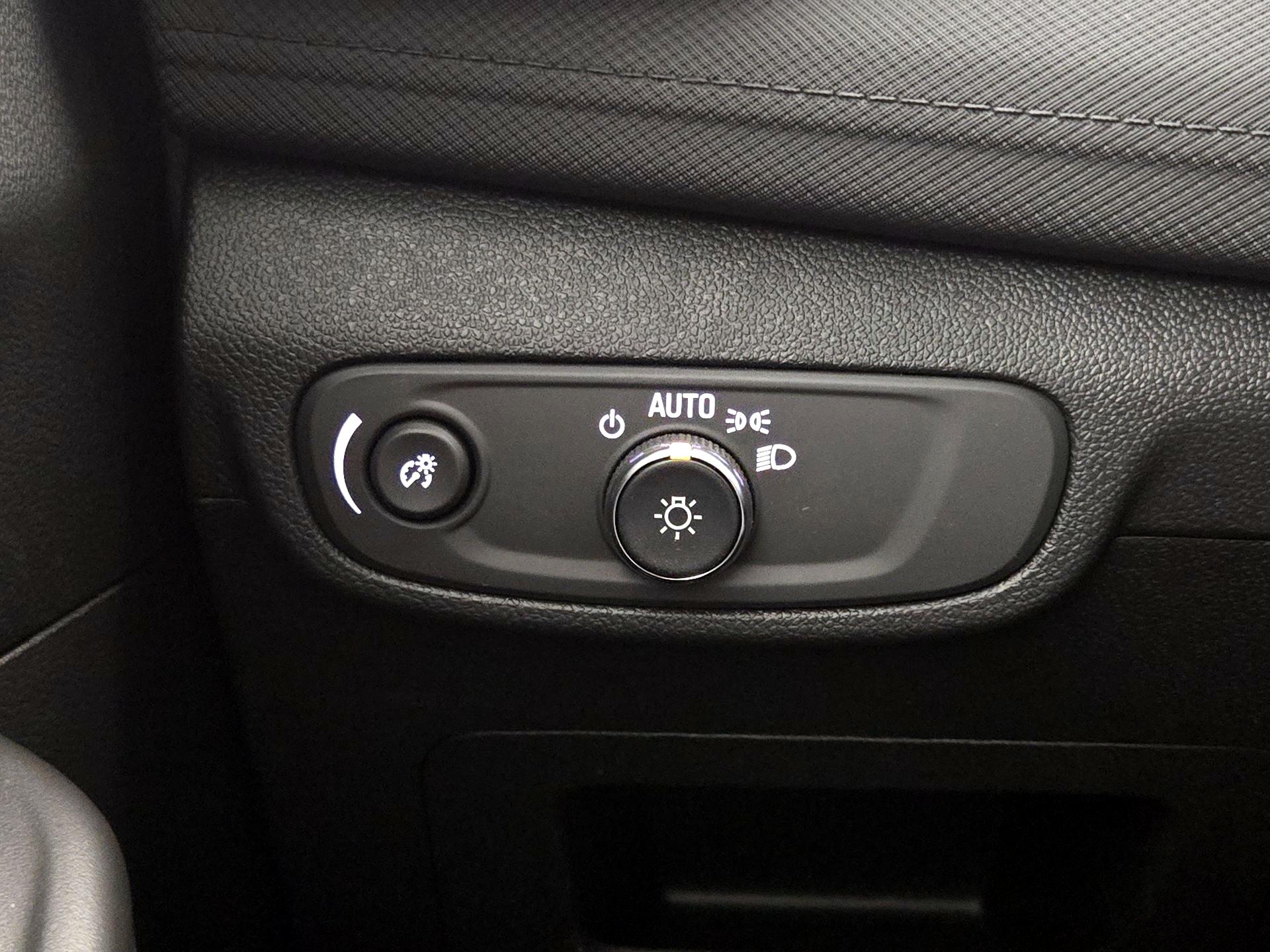 Thumbnail: 2025 Chevrolet TrailBlazer - 13