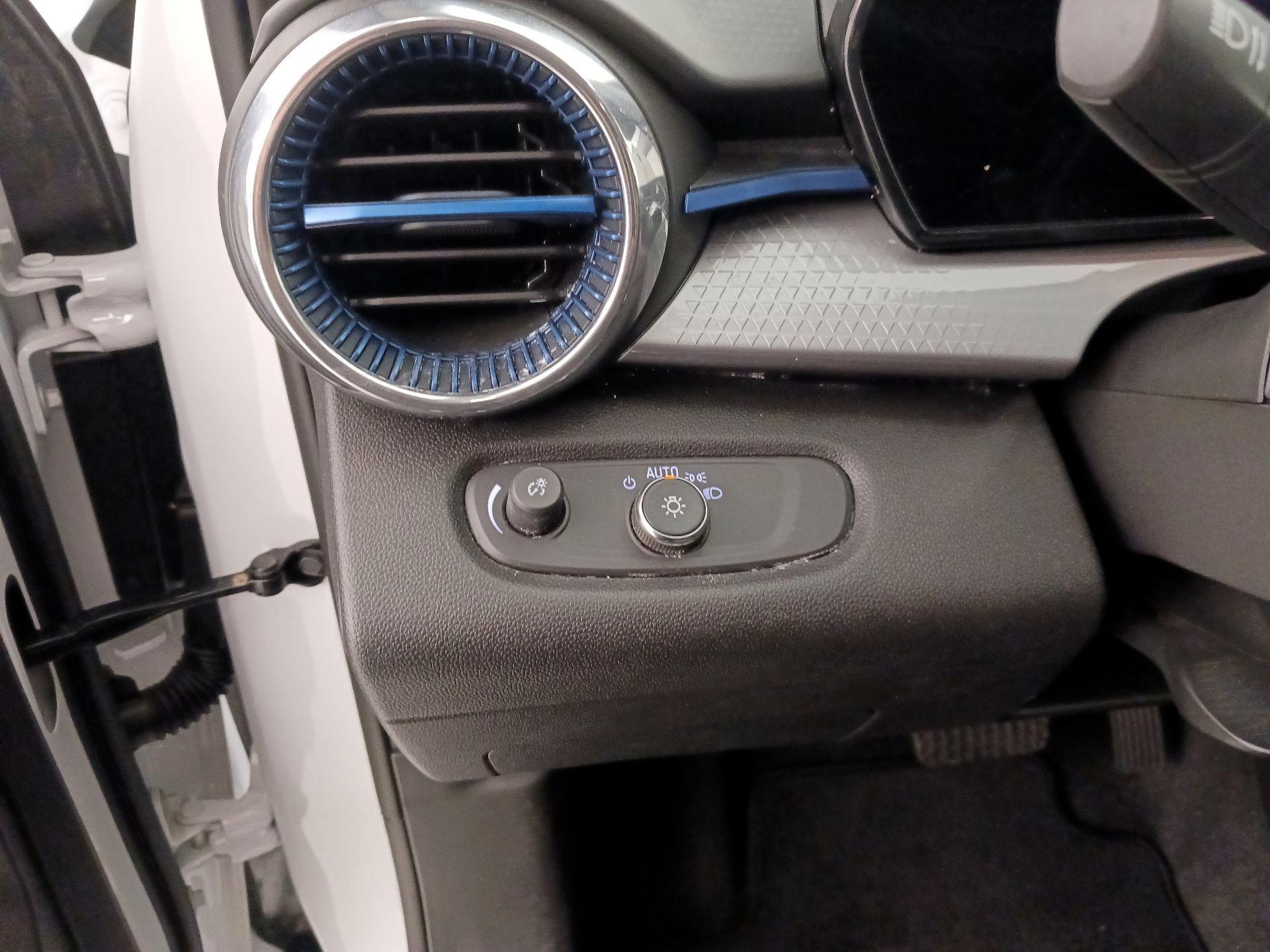 Thumbnail: 2025 Chevrolet Trax - 13