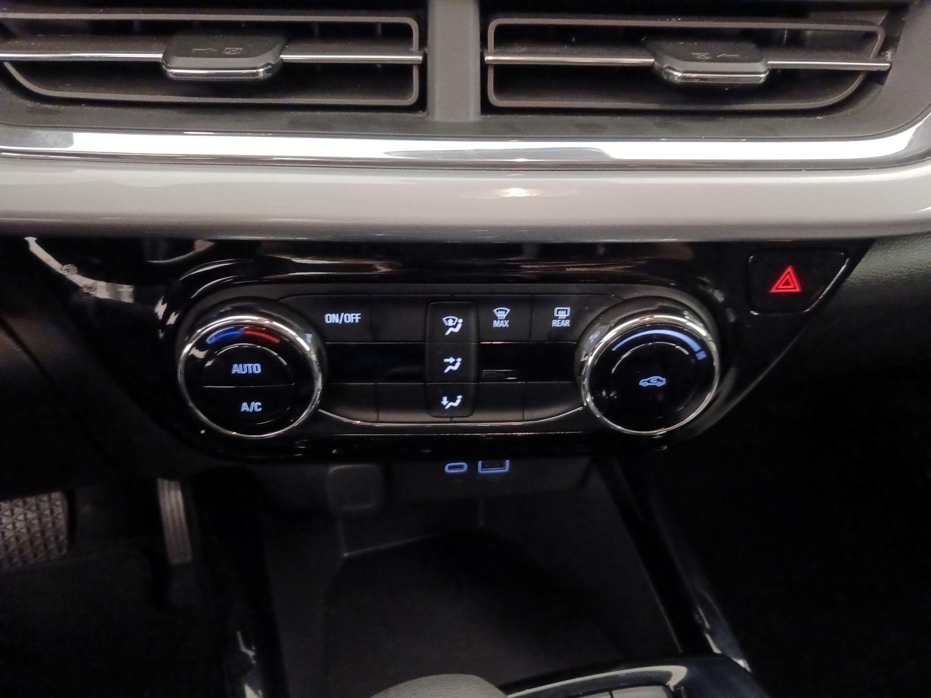 Thumbnail: 2025 Chevrolet Trax - 16