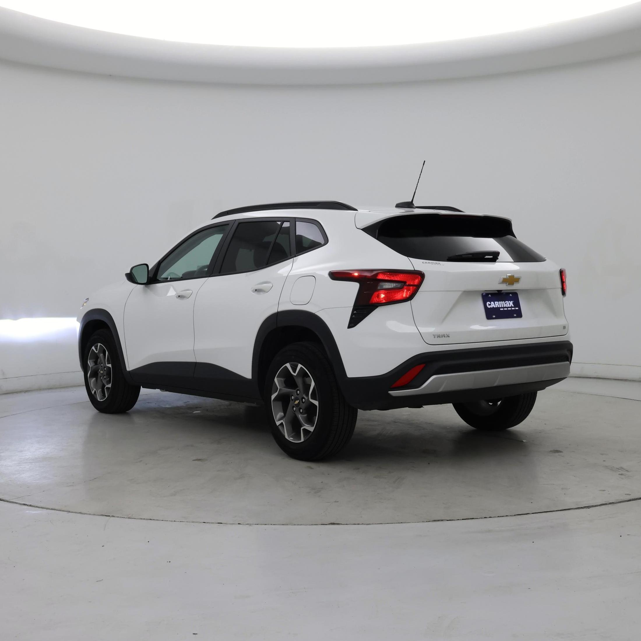 Thumbnail: 2025 Chevrolet Trax - 2