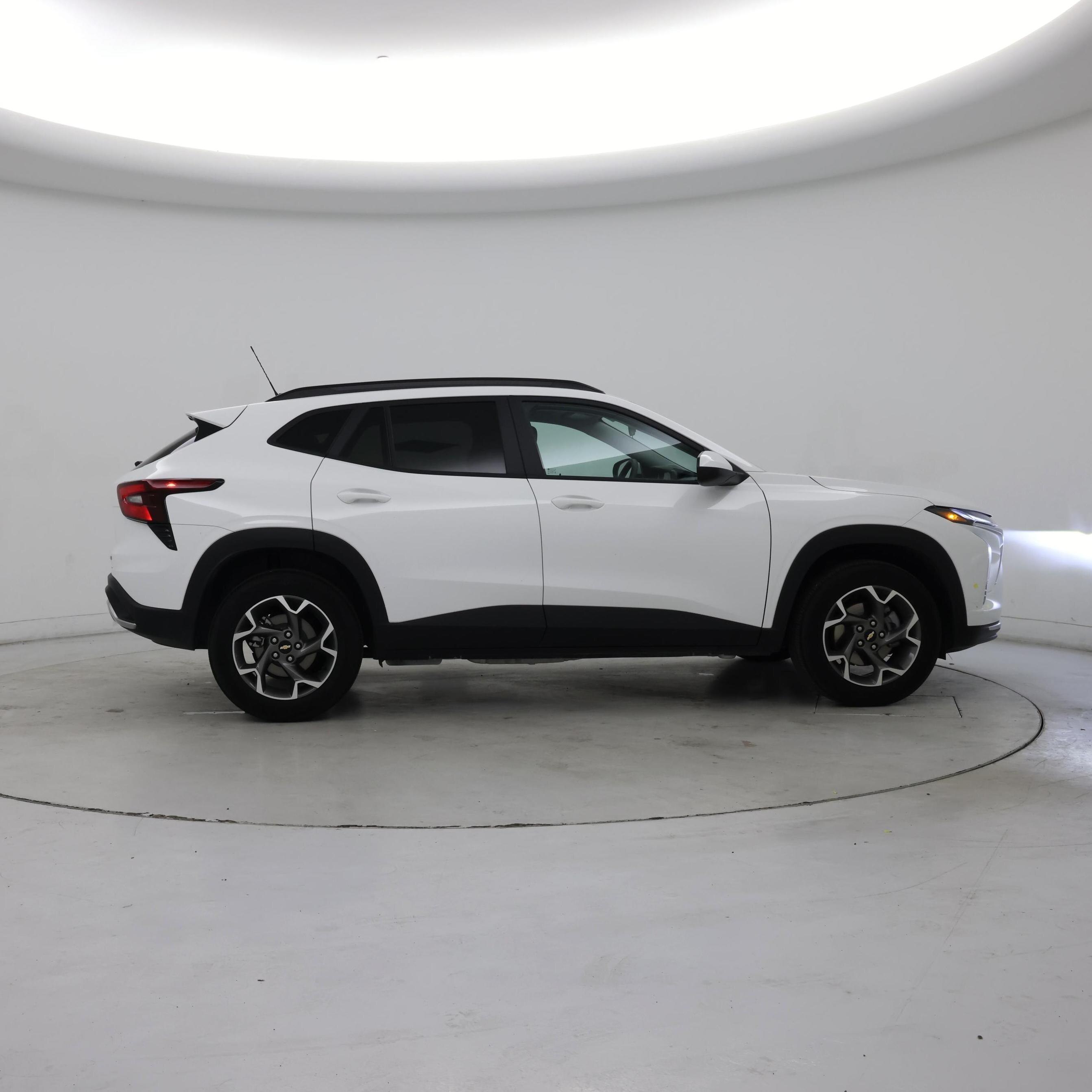 Thumbnail: 2025 Chevrolet Trax - 7