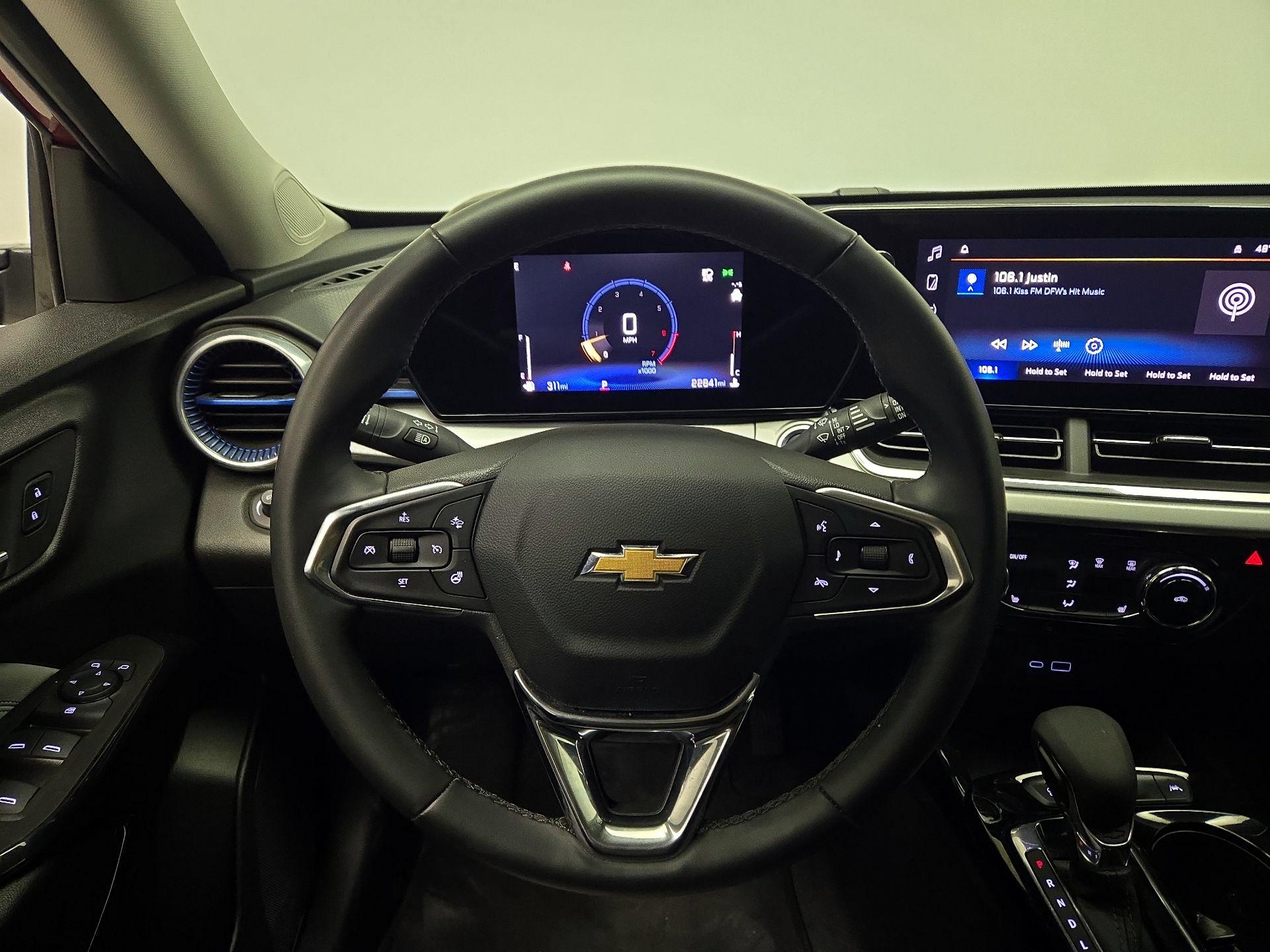 Thumbnail: 2025 Chevrolet Trax - 10