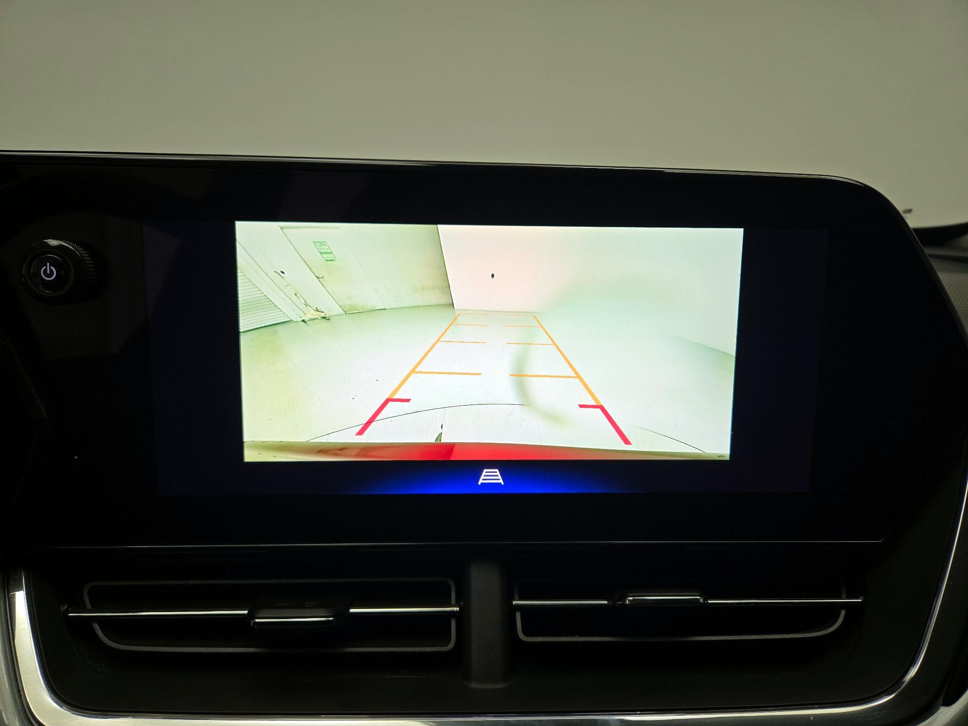 Thumbnail: 2025 Chevrolet Trax - 14