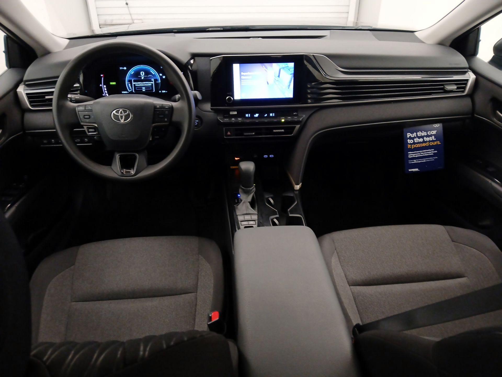 Thumbnail: 2025 Toyota Camry - 9