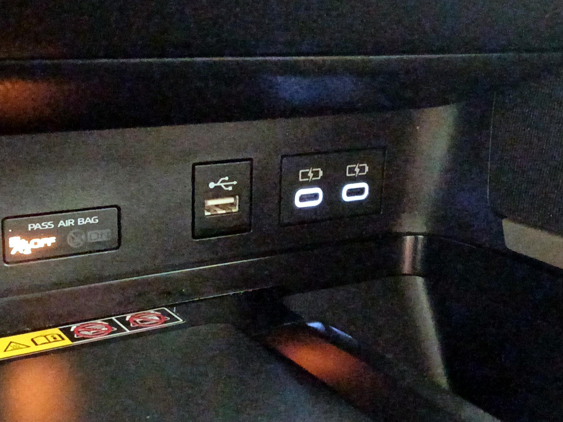 Thumbnail: 2025 Toyota Camry - 18