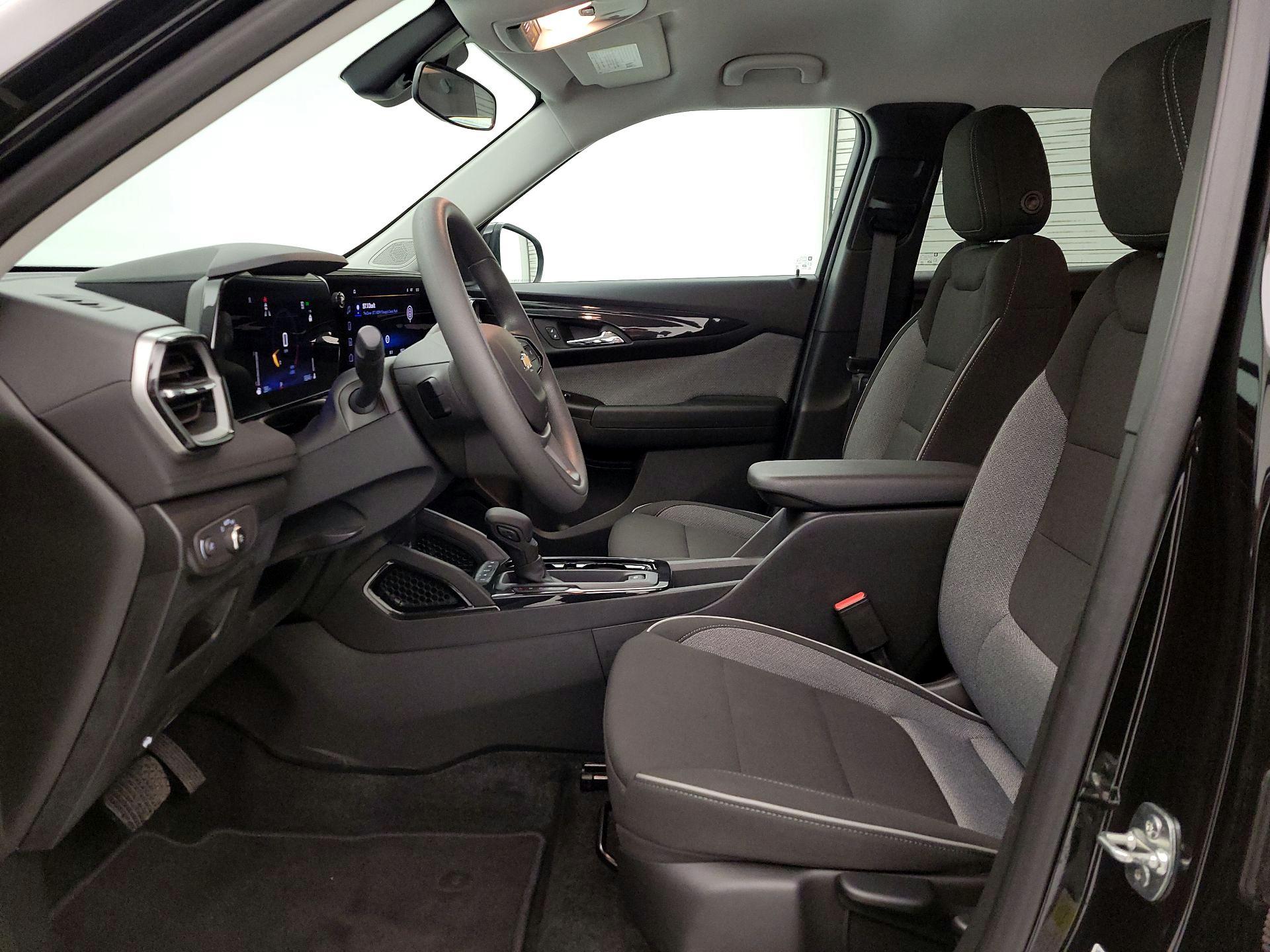 Thumbnail: 2025 Chevrolet TrailBlazer - 11