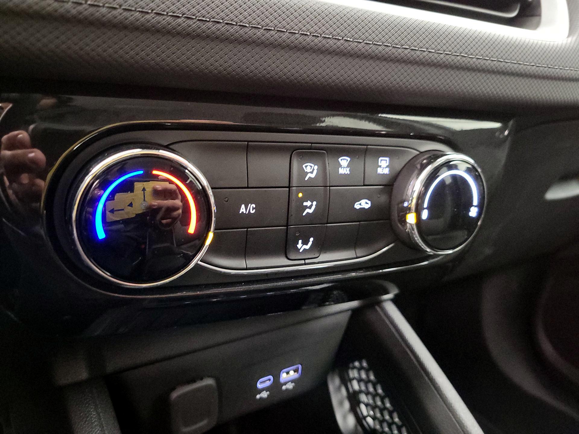 Thumbnail: 2025 Chevrolet TrailBlazer - 16