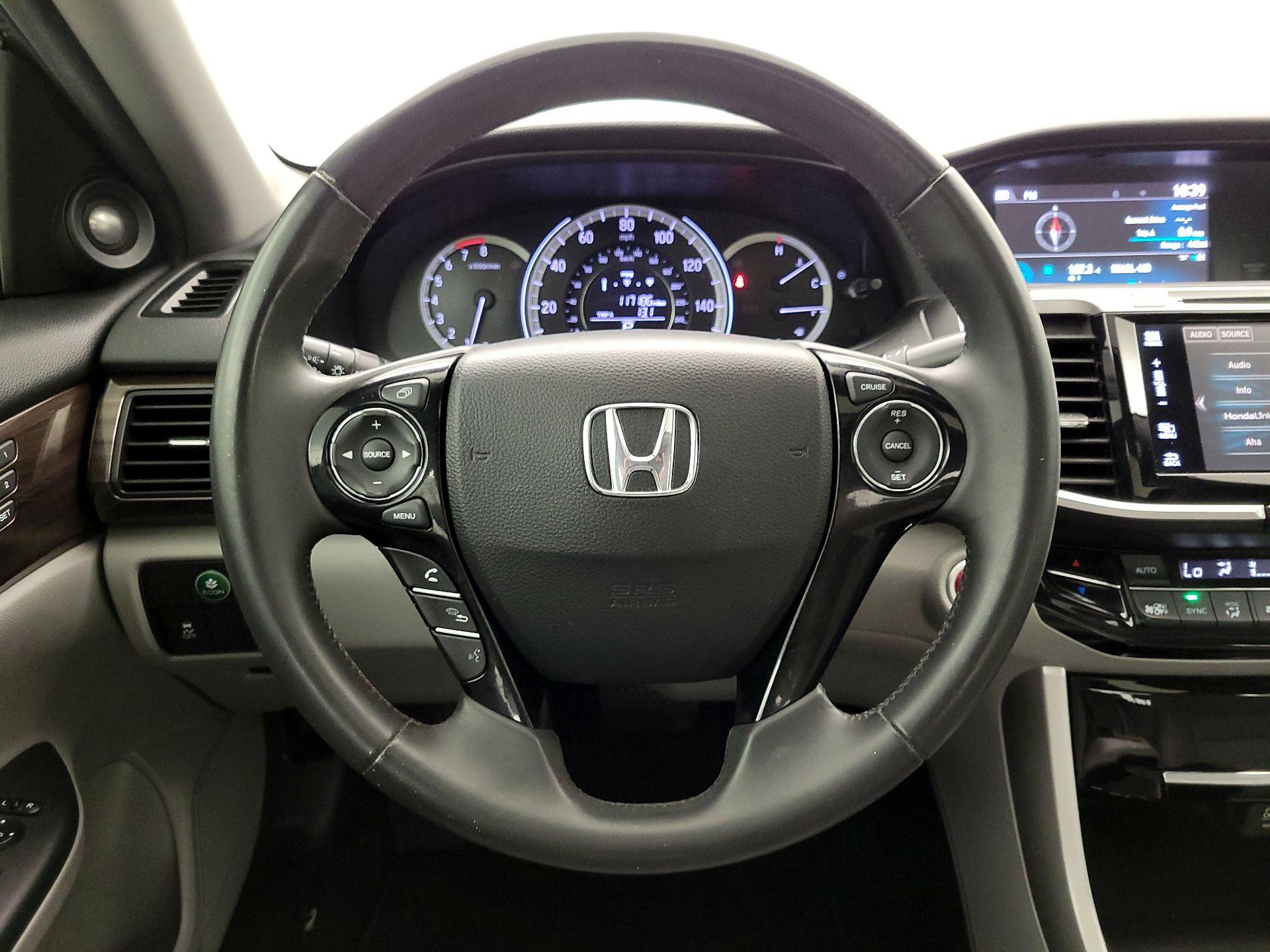 Thumbnail: 2016 Honda Accord - 10