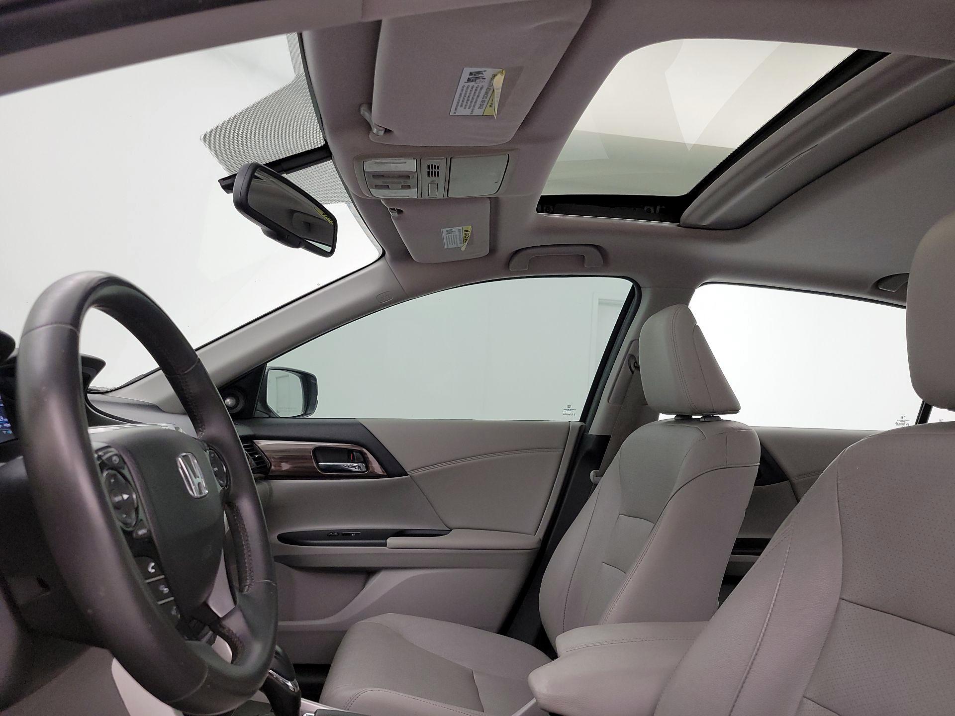 Thumbnail: 2016 Honda Accord - 19