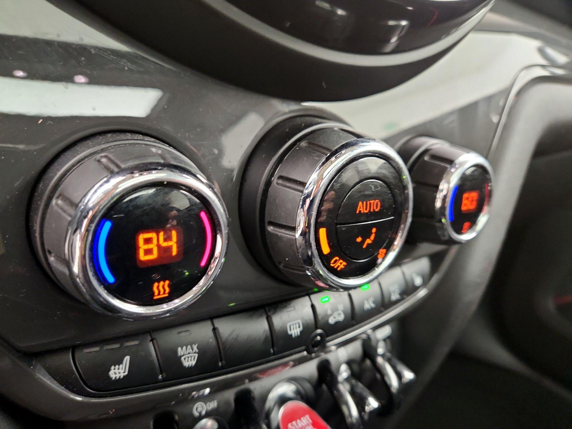 Thumbnail: 2018 MINI Cooper Countryman - 16