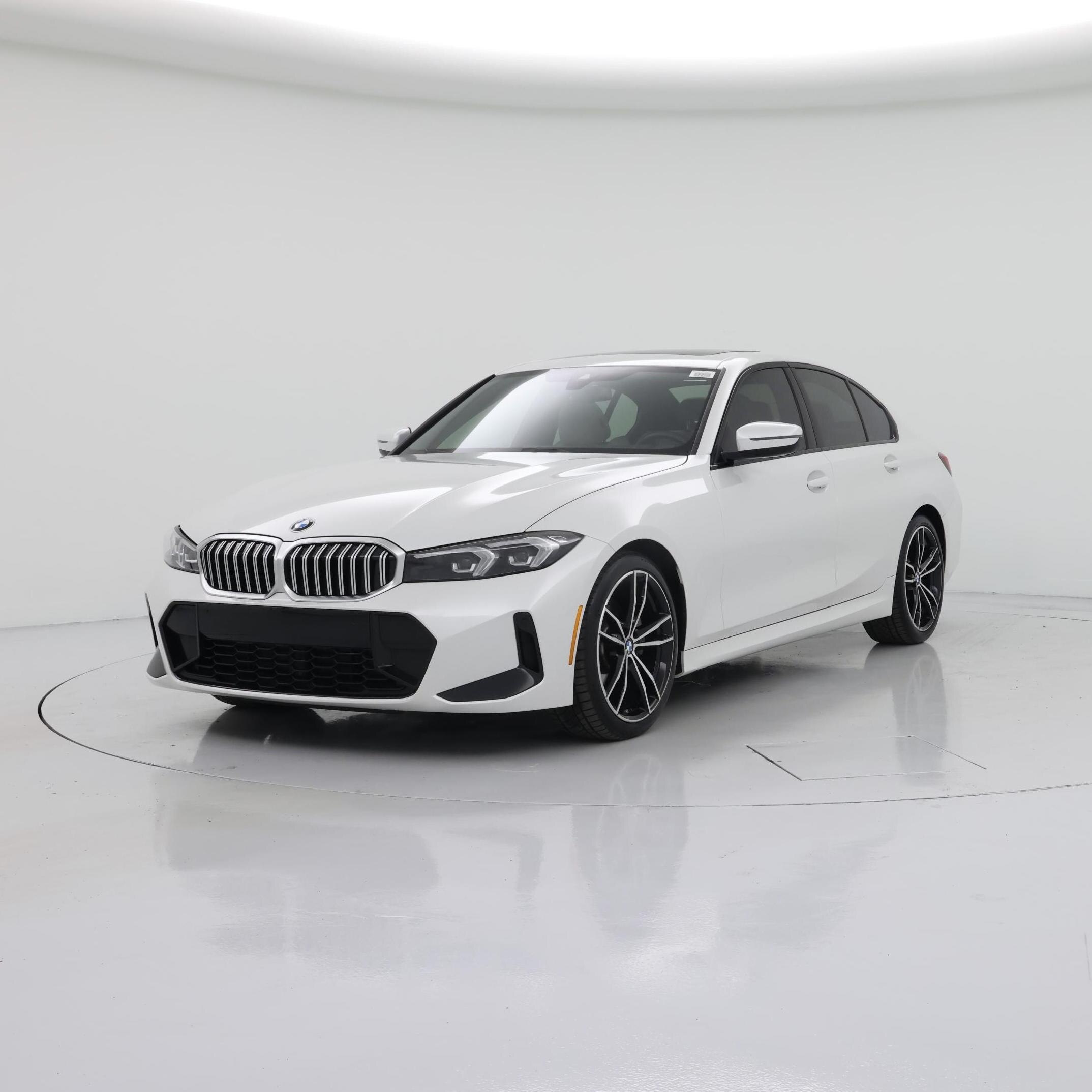 Thumbnail: 2024 BMW 3 Series - 4