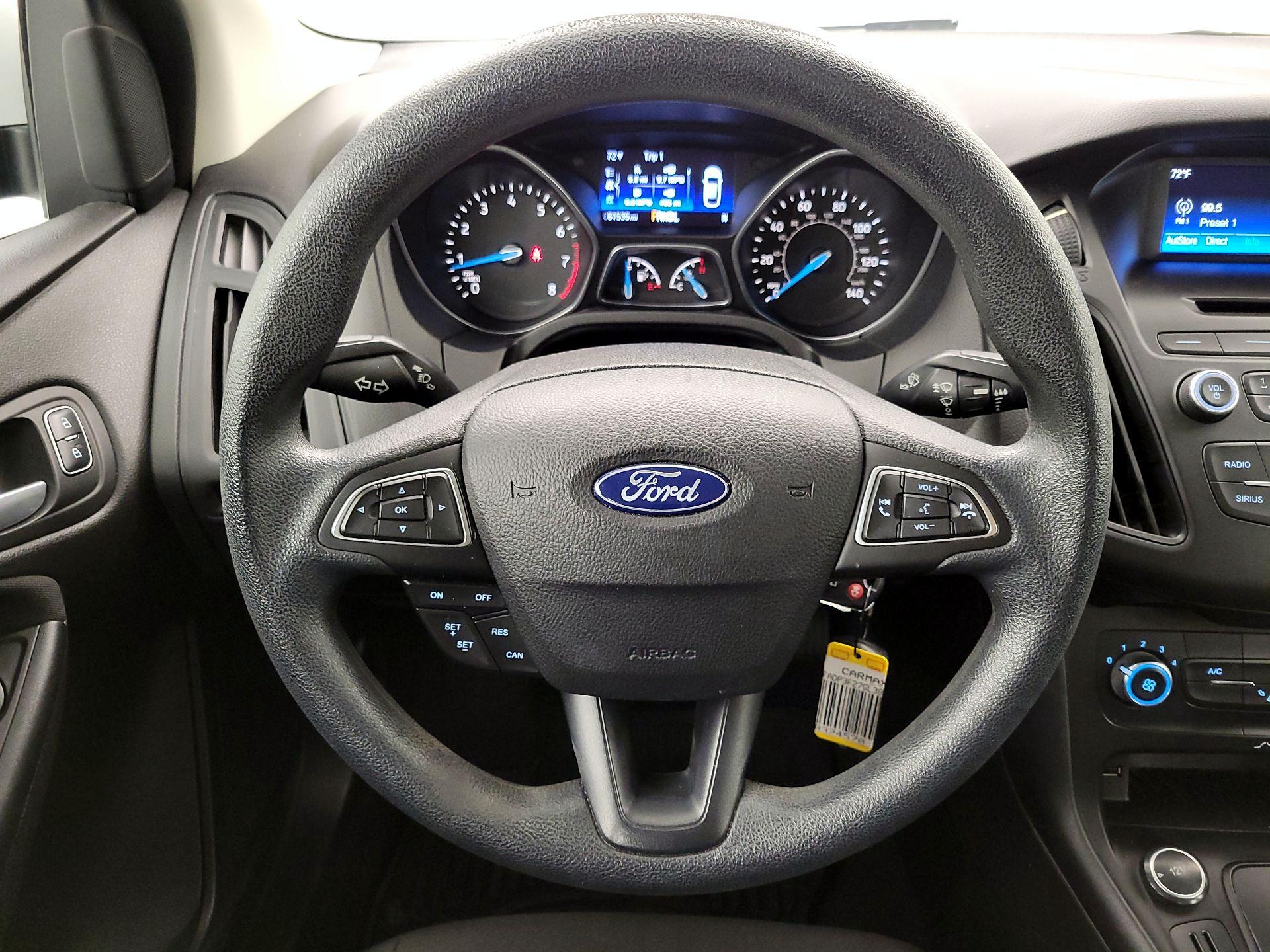 Thumbnail: 2016 Ford Focus - 10