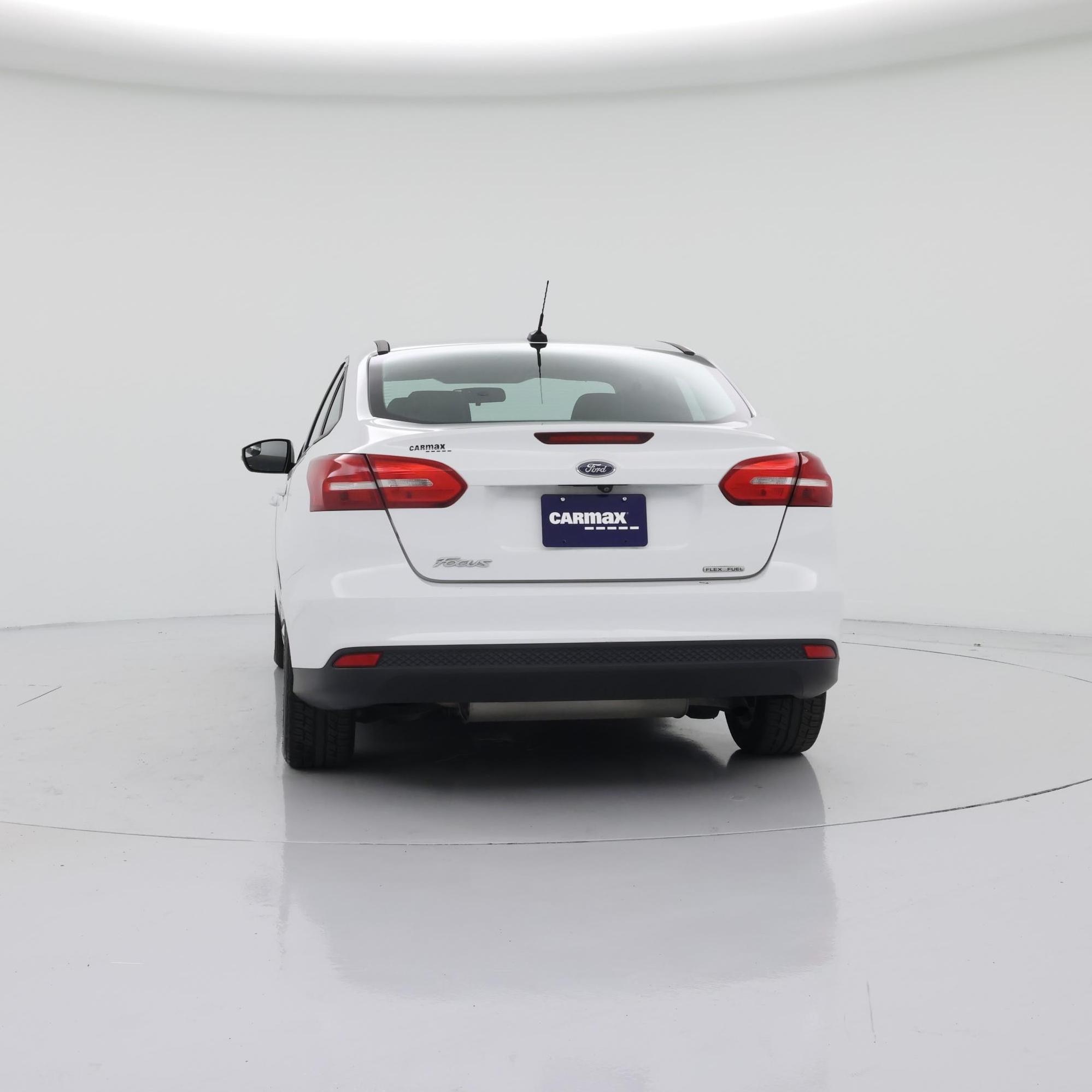 Thumbnail: 2016 Ford Focus - 6