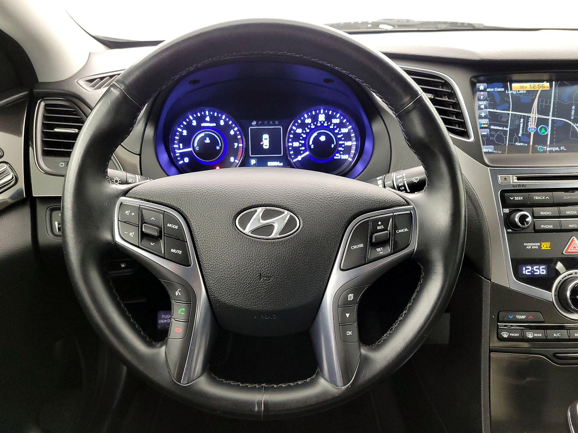 Thumbnail: 2015 Hyundai Azera - 10